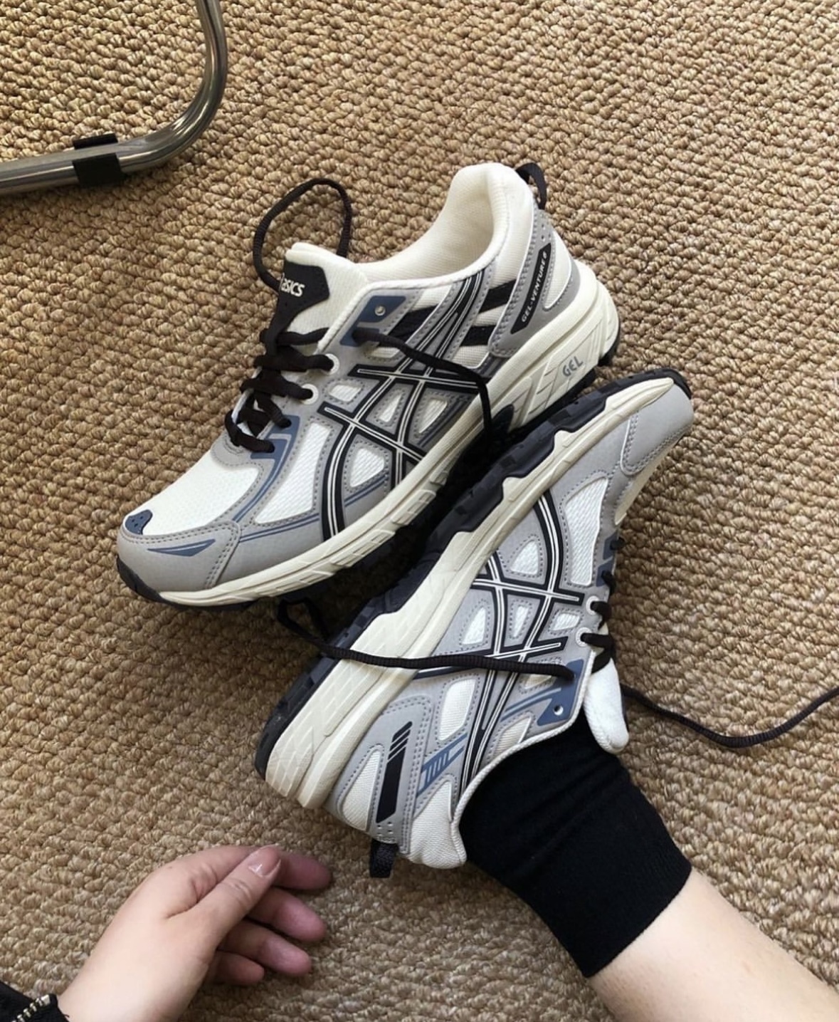 ASICS 亞瑟士 Gel-Venture 6 灰黑藍 奶油底 1012B359-103 1011B550-100 男女款 慢跑/預購