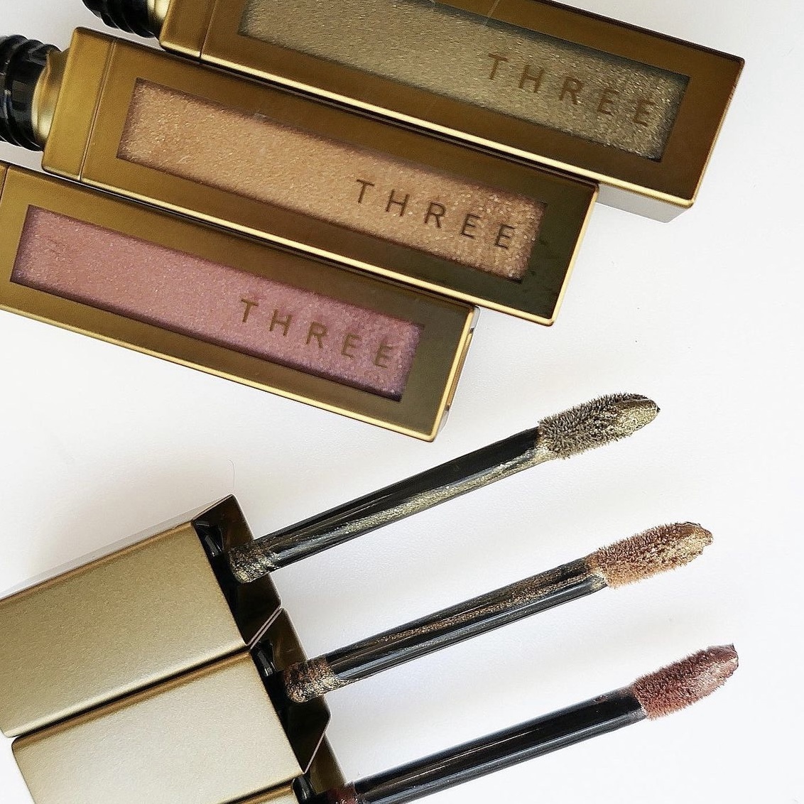 [限定] THREE United Fluid Eye Color 魅光零界線眼影霜