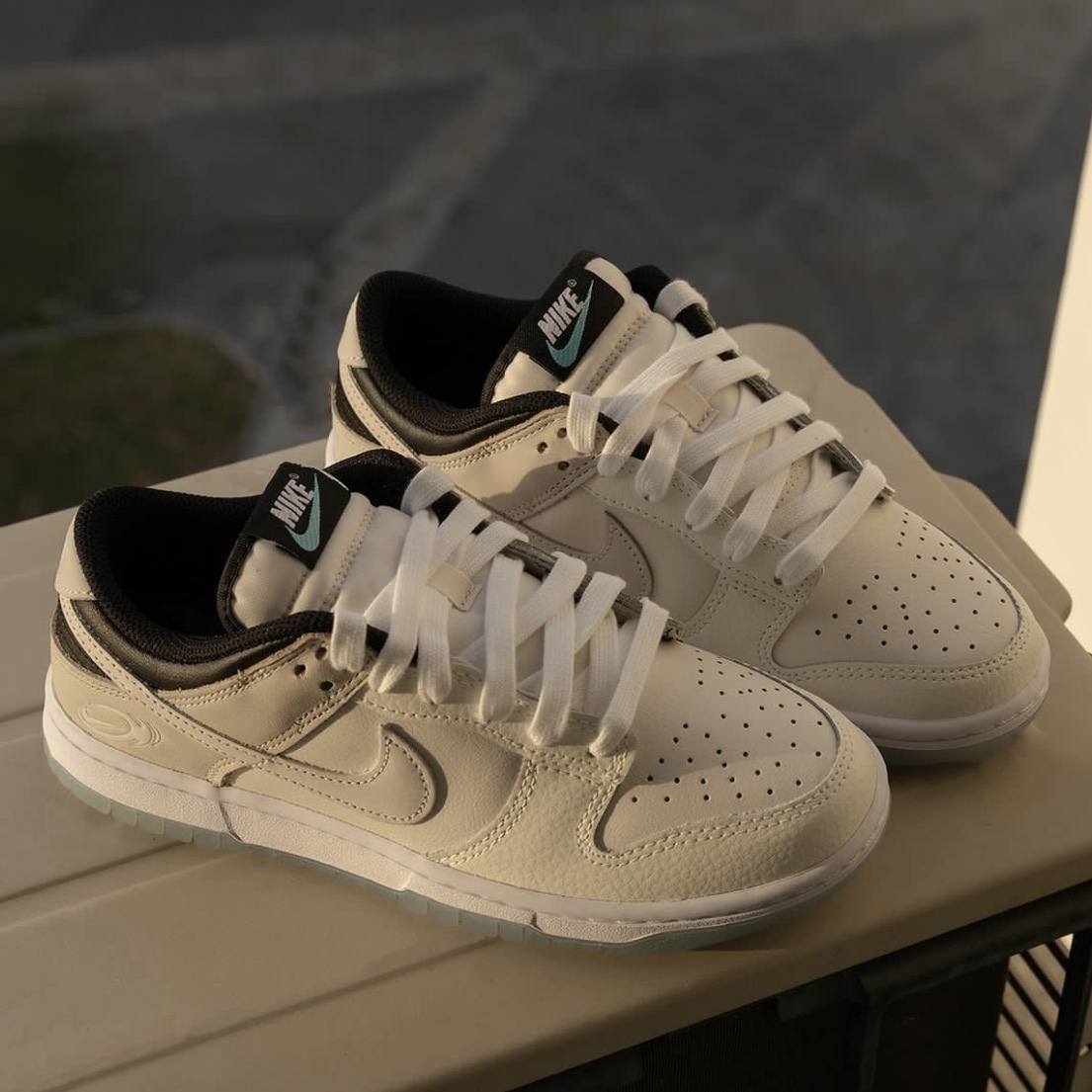 Nike Dunk Low Supersonic 低筒夜光冰晶底拼接米灰