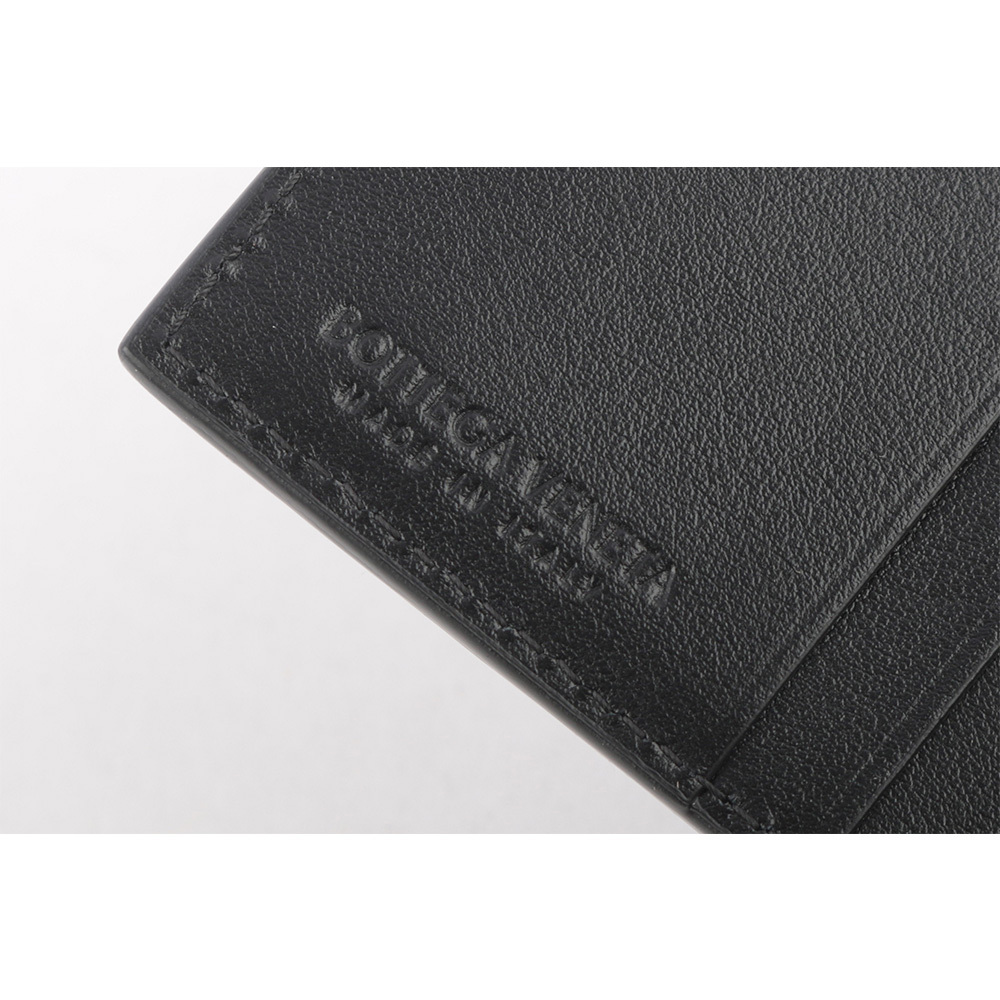 【BOTTEGA VENETA】新款銀釦小羊皮編織釦式零錢袋短夾(黑色) 600270 VCPP3 8803