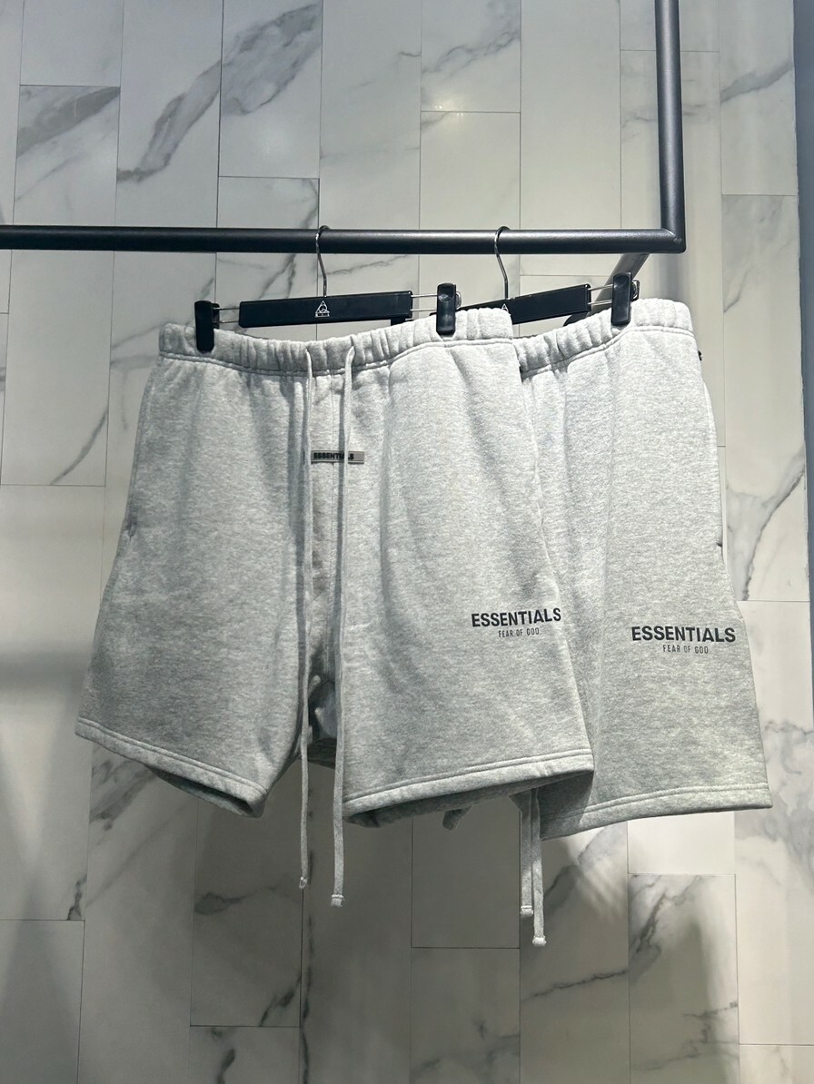 FOG Essentials 絕版款 反光字體Logo 灰色棉短褲