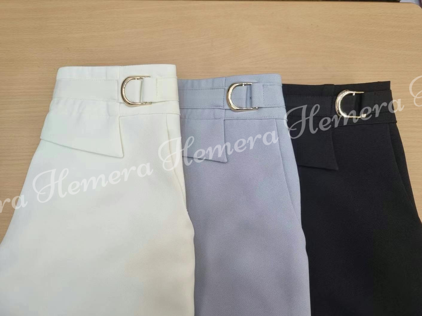 PT23S0925 D A-LINE 顯瘦短褲