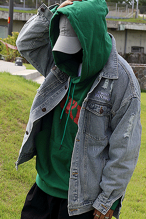 街頭多釦環刺繡大補丁牛仔外套