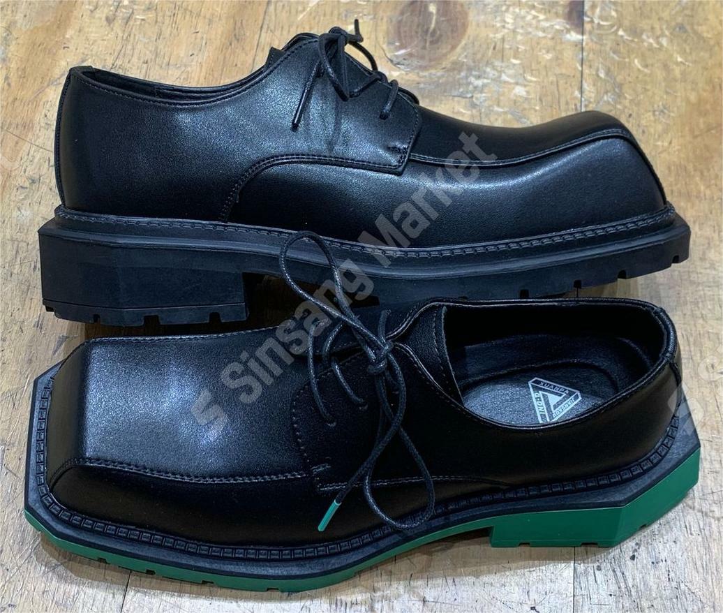 外底配色德比鞋