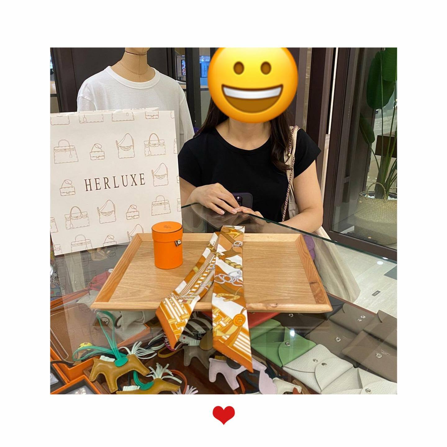 爽快靚靚來買 twilly配襯之前幫襯我哋買的kelly pochette奶茶色🫰因為對HERLUXE有信心 再次來復購🤩 多謝你一直咁支持我哋🫶