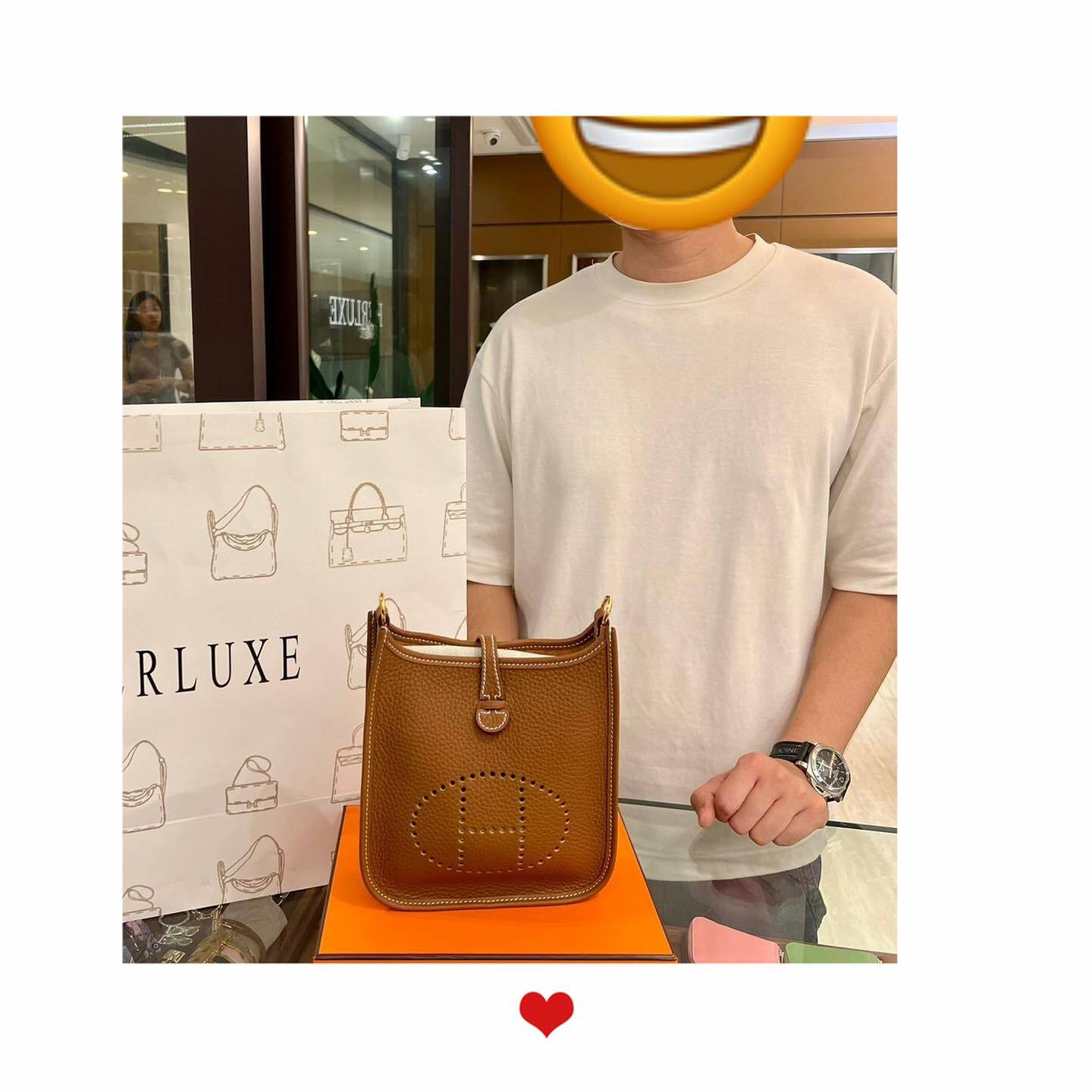 型男先生walk in 來買嘢🥳 揀咗mini E金金🐫🔑 係送比女朋友嘅生日禮物🎁 原來先生一直都有關注HERLUXE最新資訊🫰多謝你嘅支持與信任🫶💪