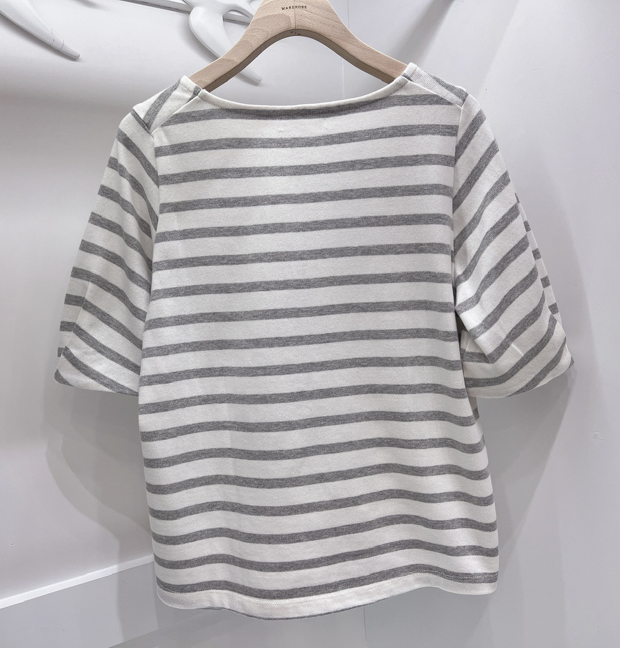 公主袖橫條上衣