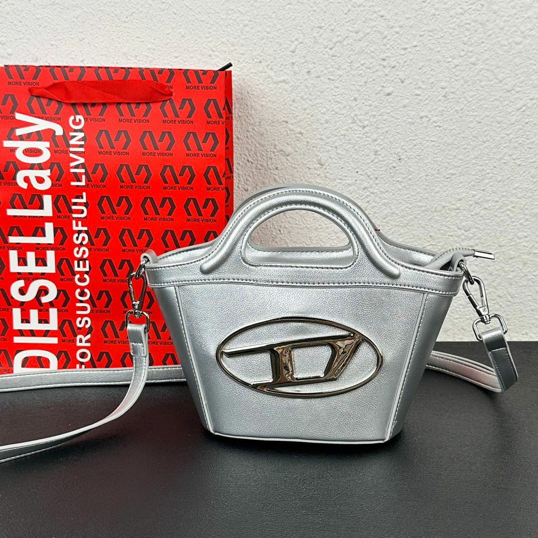 Di es e l 迪賽叮噹馬鞍包