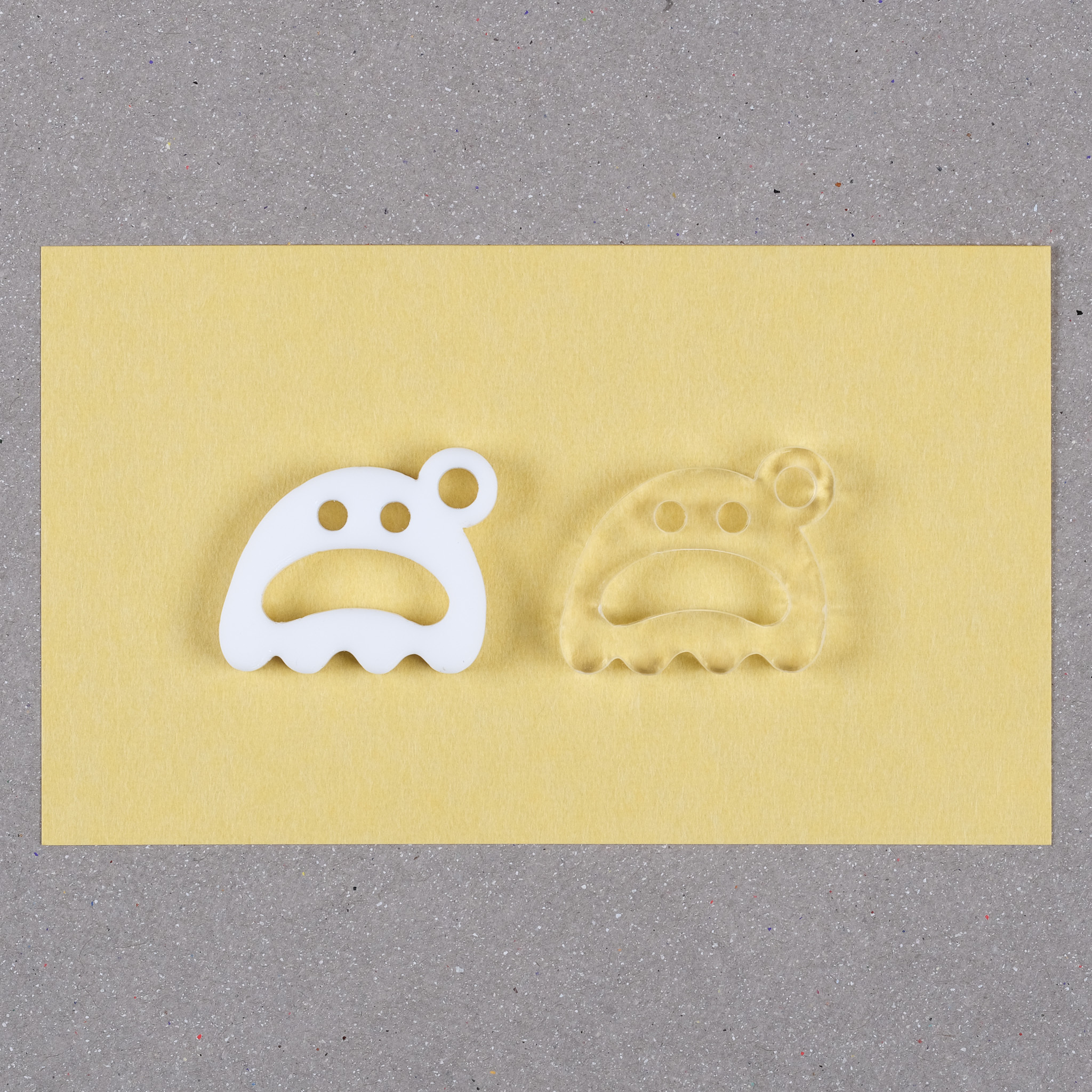 水滴魚不明物體 5mm壓克力掛飾 ｜一分之一工作室 台灣