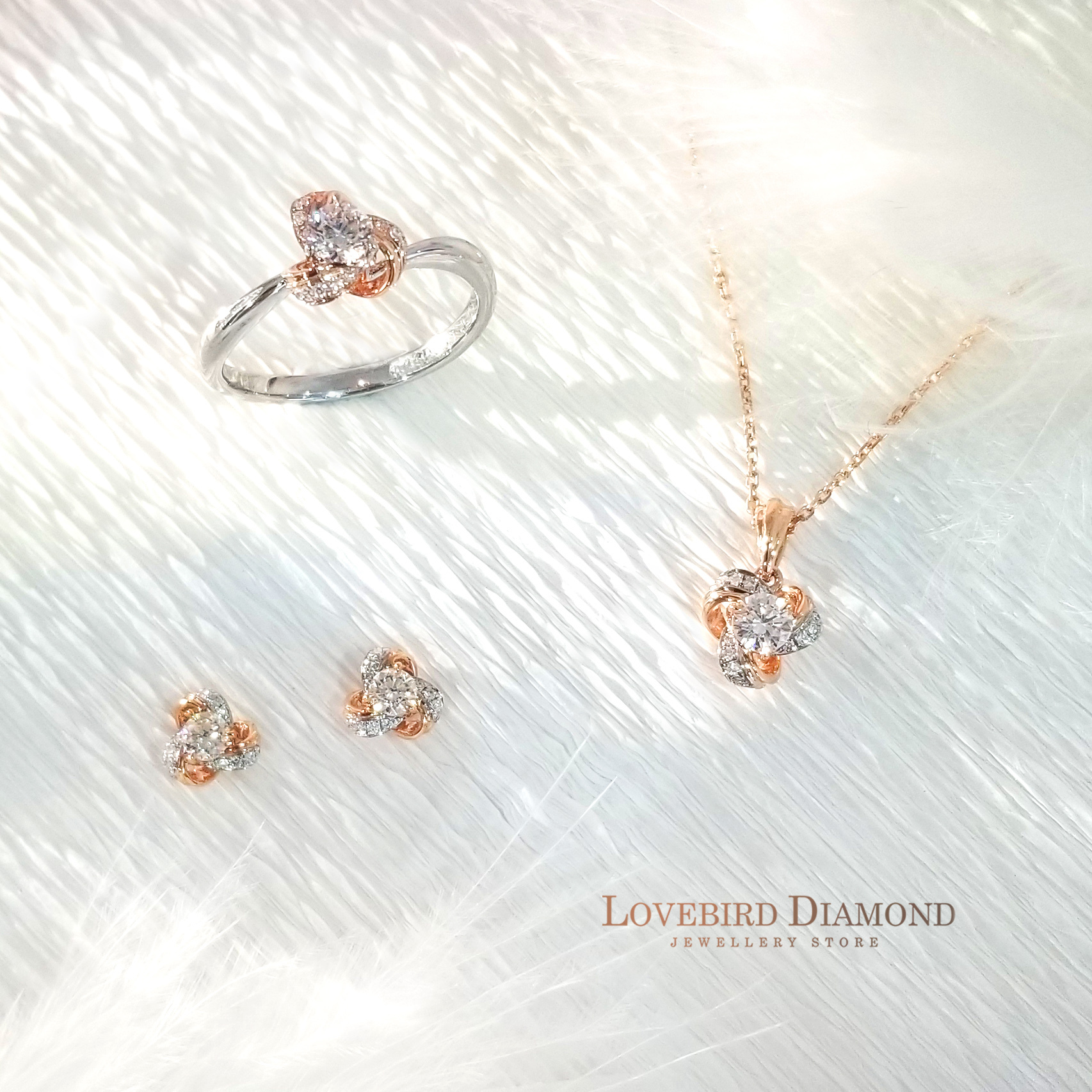 18K玫瑰金/白金天然鑽石頸鏈