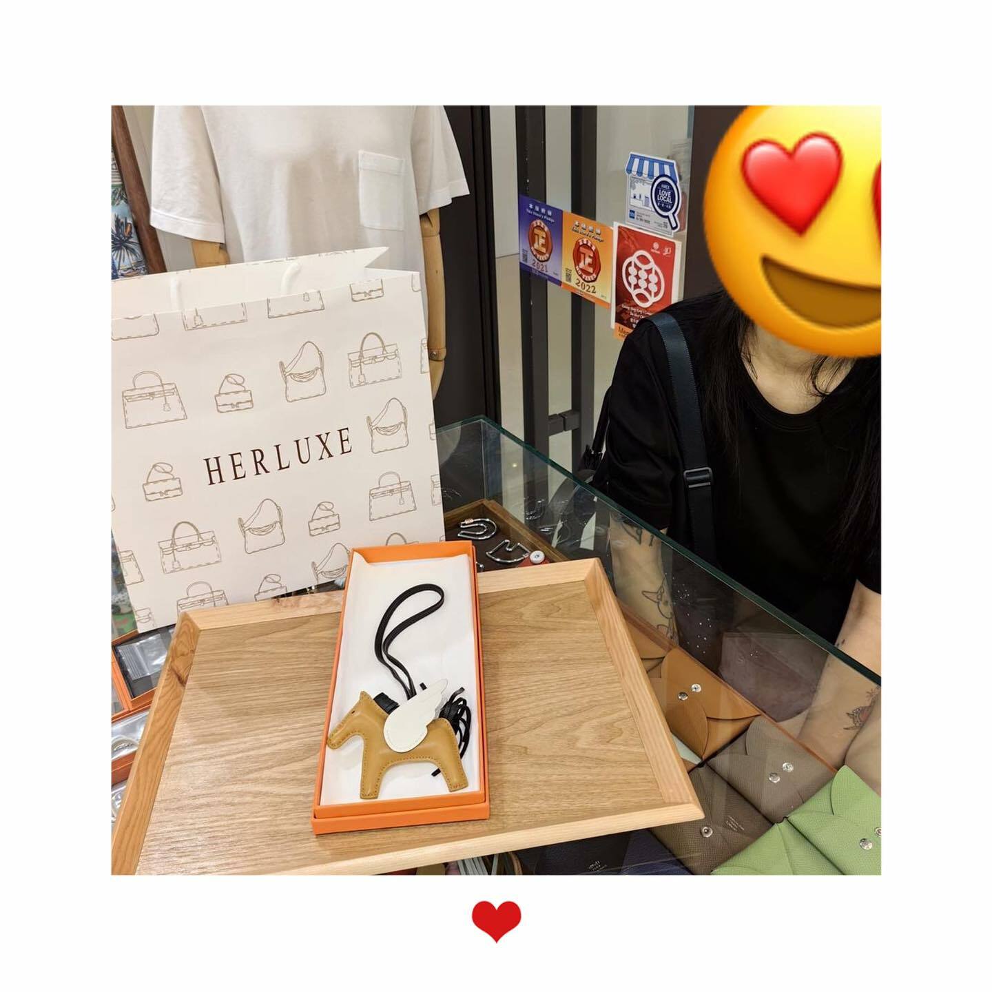 超nice靚靚同型男先生來買野🥳 靚靚揀咗明亮芝麻色飛馬來襯袋❤️ 先生爽快埋單👏多謝你哋支持🫶