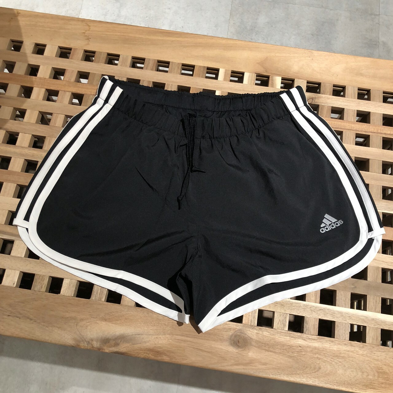 Adidas 女版 灰標 三線 運動短褲 經典款 DQ2645