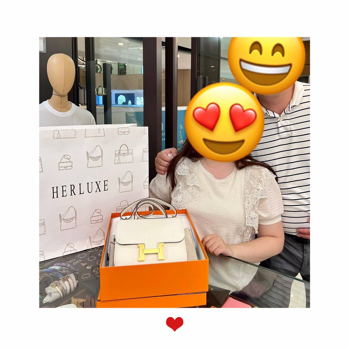 恩愛couple💑來店 pick up小康康奶油白🍰 係睇咗我哋直播爽快落單📣 太太係忠實馬迷💕 超喜歡呢個優雅仙氣顏色🧚 愛妻號先生爽快埋單🥳 好大方好錫太太♥️ 多謝你哋對HERLUXE嘅支持與信任👍 能為客人搜購到心儀貨品係我哋最大的動力💪