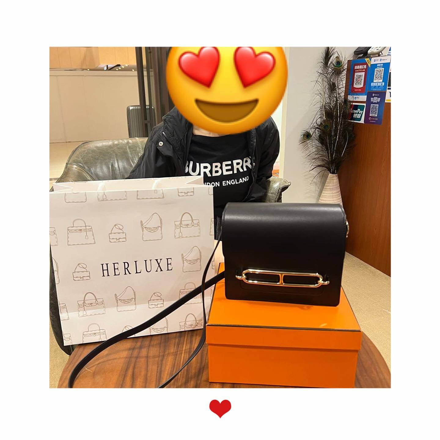 爽快靚靚為CTG黑銀而來👏 爽快落訂🛍️ 又被超好價Roulis mini靛藍色吸引🤩爽快抱走🥰 原來靚靚係熟客朋友介紹來嘅🫰HERLUXE口碑相傳💪多謝你哋對HERLUXE嘅大力支持與信任♥️