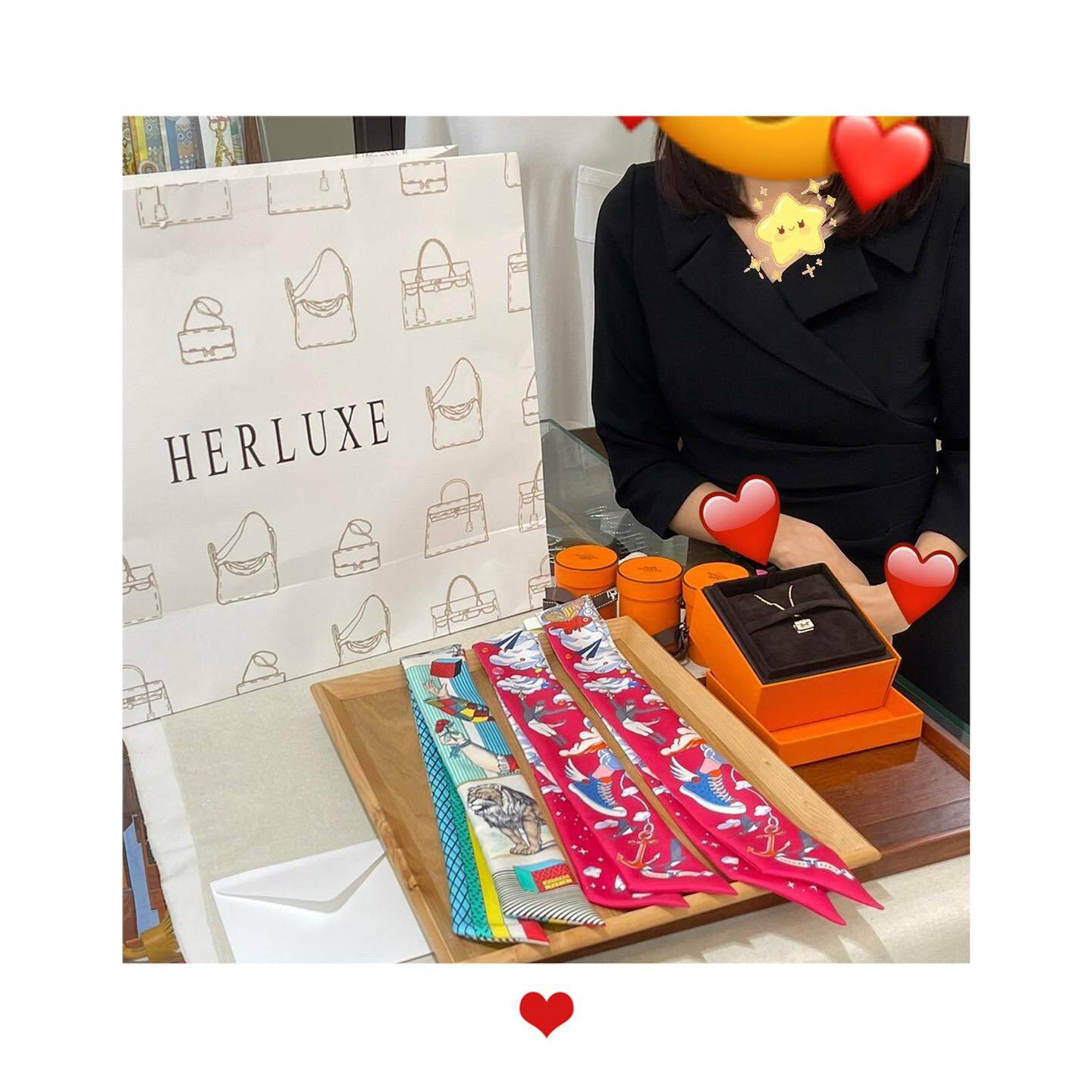 直播吸引靚靚來shopping🎉 超爽快帶走constance全鑽頸鏈💎⛓ 同3條twilly🎀 靚靚稱讚我哋價格好🫰HERLUXE實體店更讓人放心👏 貨品正、服務好🫶 多謝你選擇與信任HERLUXE👍