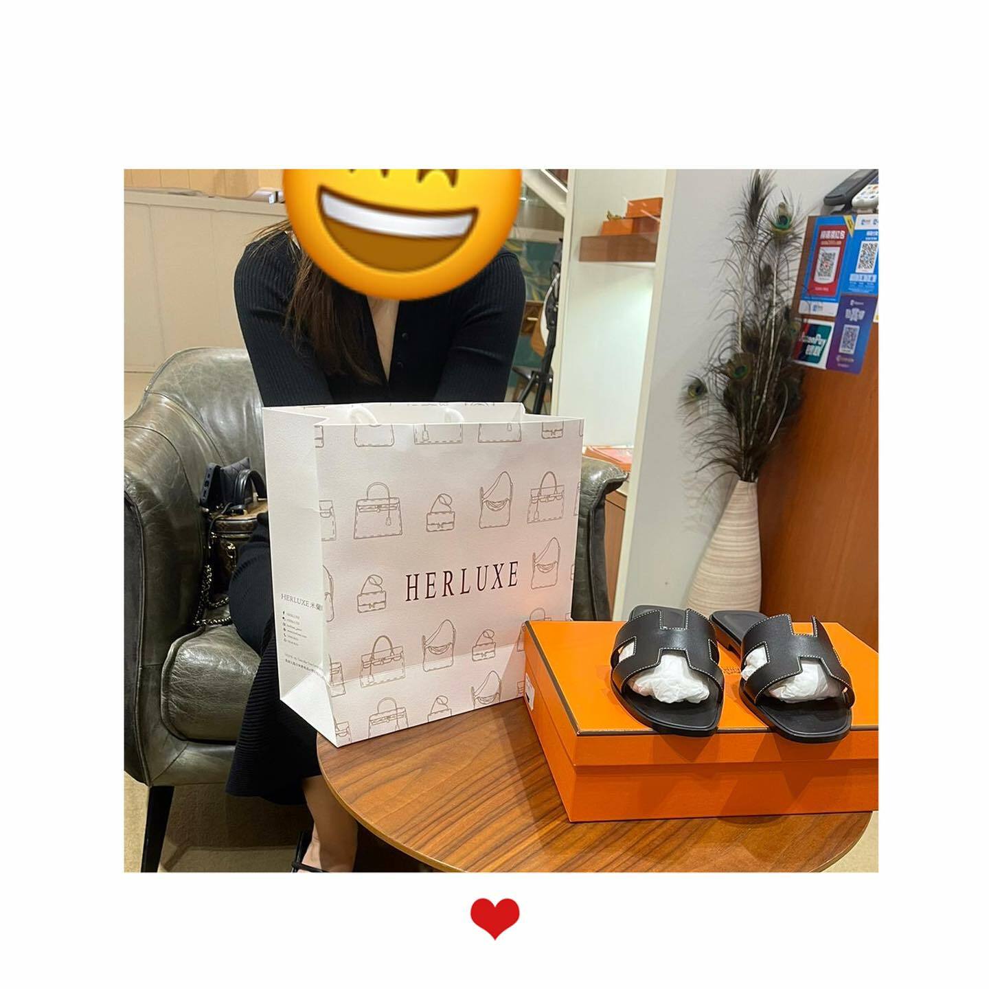 爽快靚靚在直播間搶到oran拖鞋😍 來店pick up🎉 爽快埋單🫶 多謝你關注與支持HERLUXE直播🫰🎊