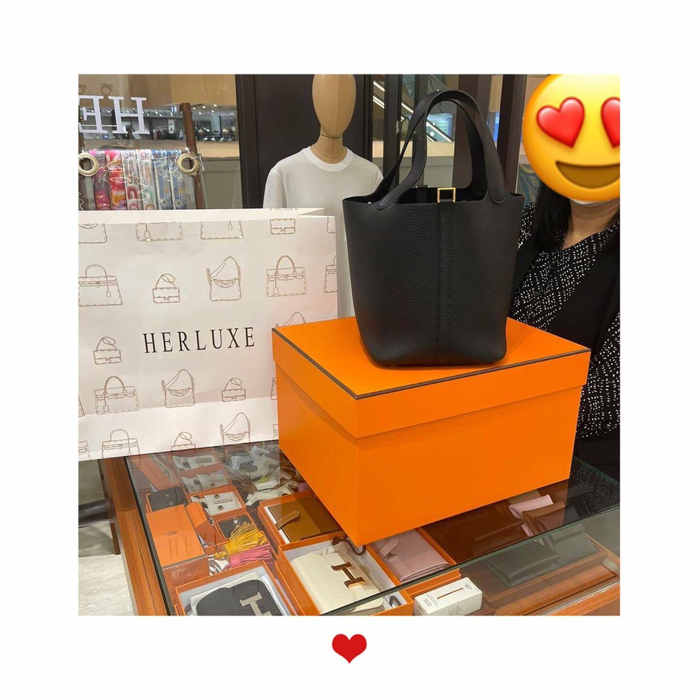 爽快靚靚來pick up Picotin 22 黑金🥳 原來係大size愛好者🫶 見到實物非常滿意👏 HERLUXE貨品齊全👍 性價比高✌️多謝你嘅明智選擇🥰