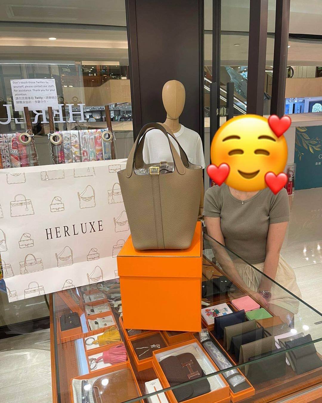 爽快靚靚walk in見到P18威瑪犬色🐕 愛不釋手🤗 即刻拍板埋單😍 非常開心即買即用🥳 多謝你嘅支持與喜愛🫶