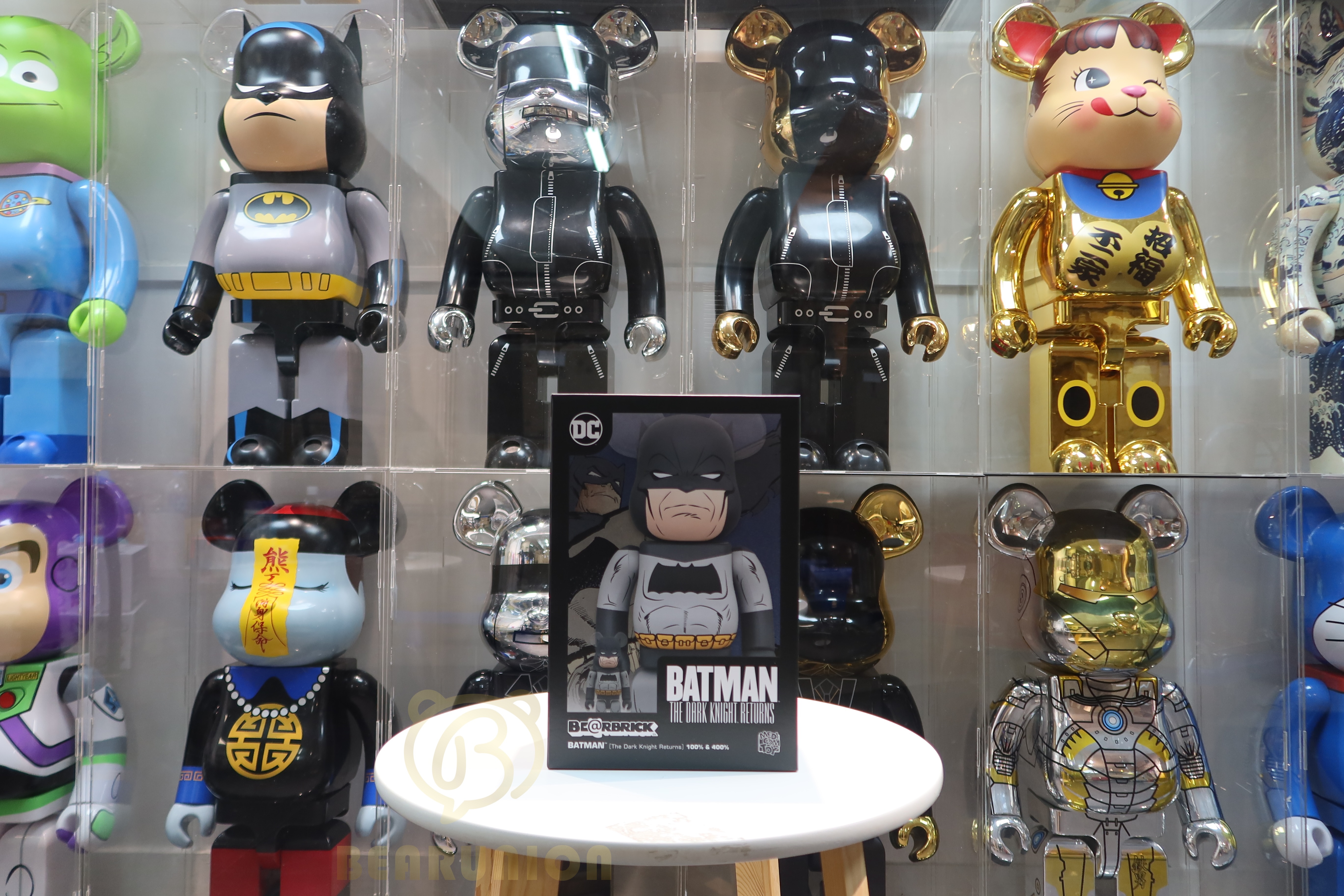 MEDICOM TOY - BE@RBRICK BATMAN (TDKR) 100％ &amp; 400％ Be@rbrick Batman (TDKR Ver.) 100% and 400% Collectible Set
