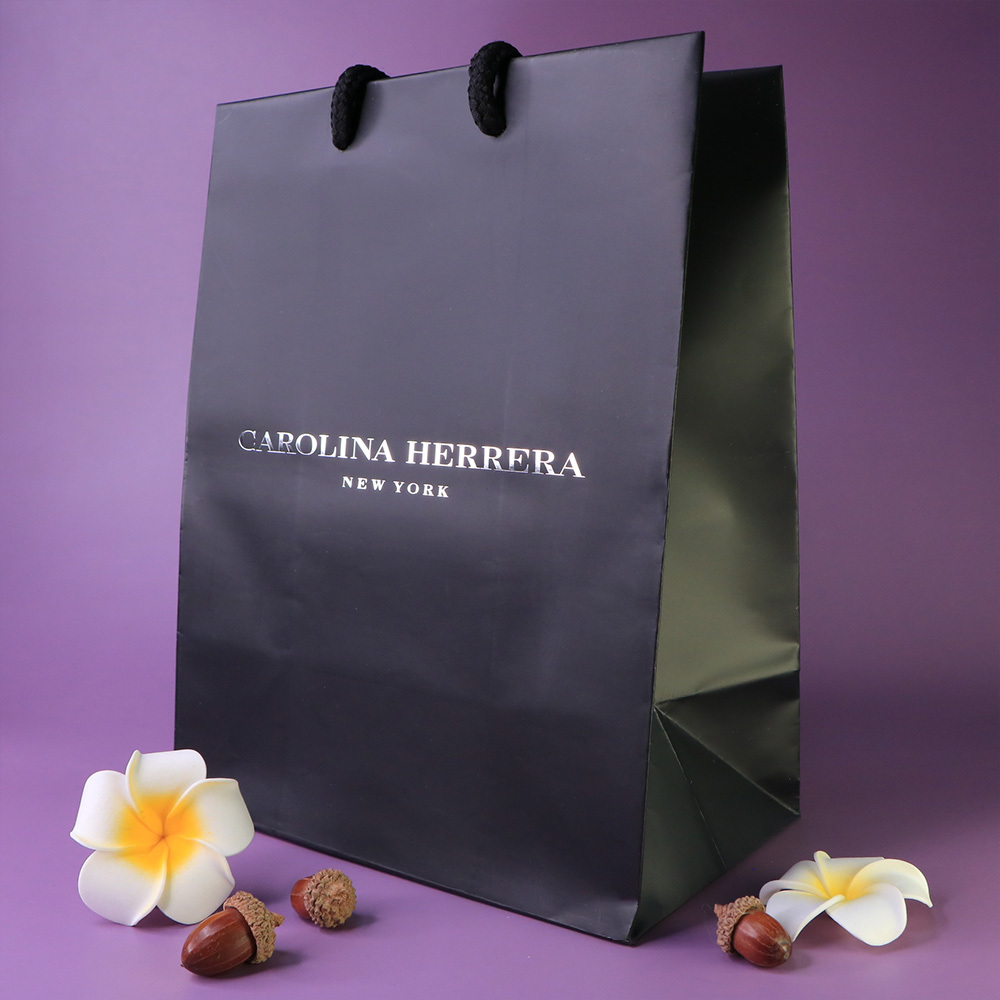 Carolina Herrera 精美黑色紙袋 - BA0016