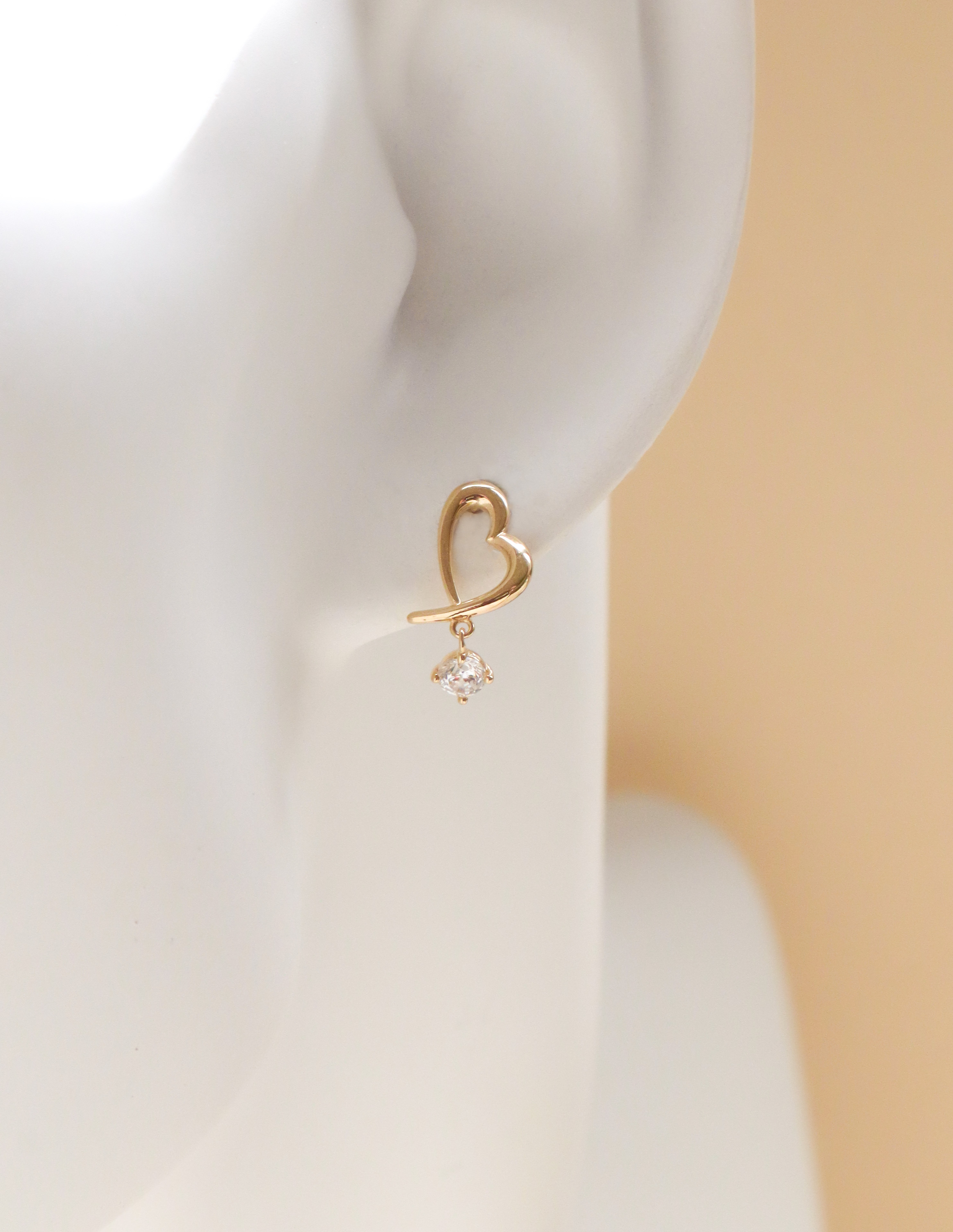 10K/心形流線耳環