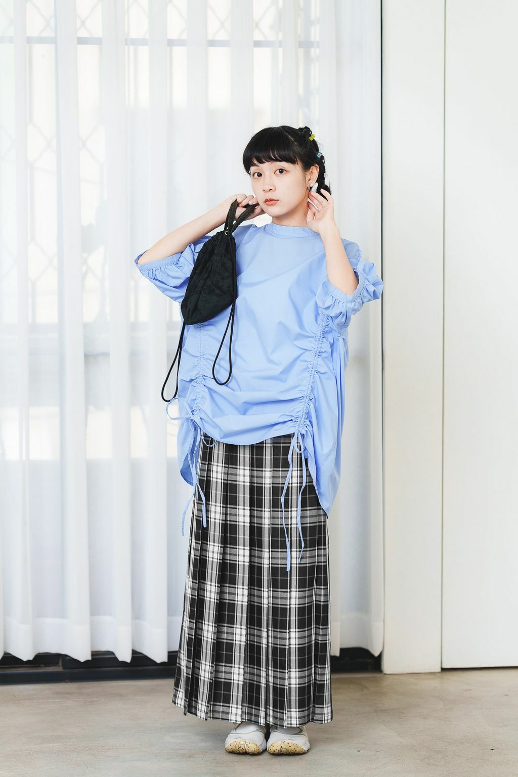 抽繩小摺皺上衣(兩色-天空藍)