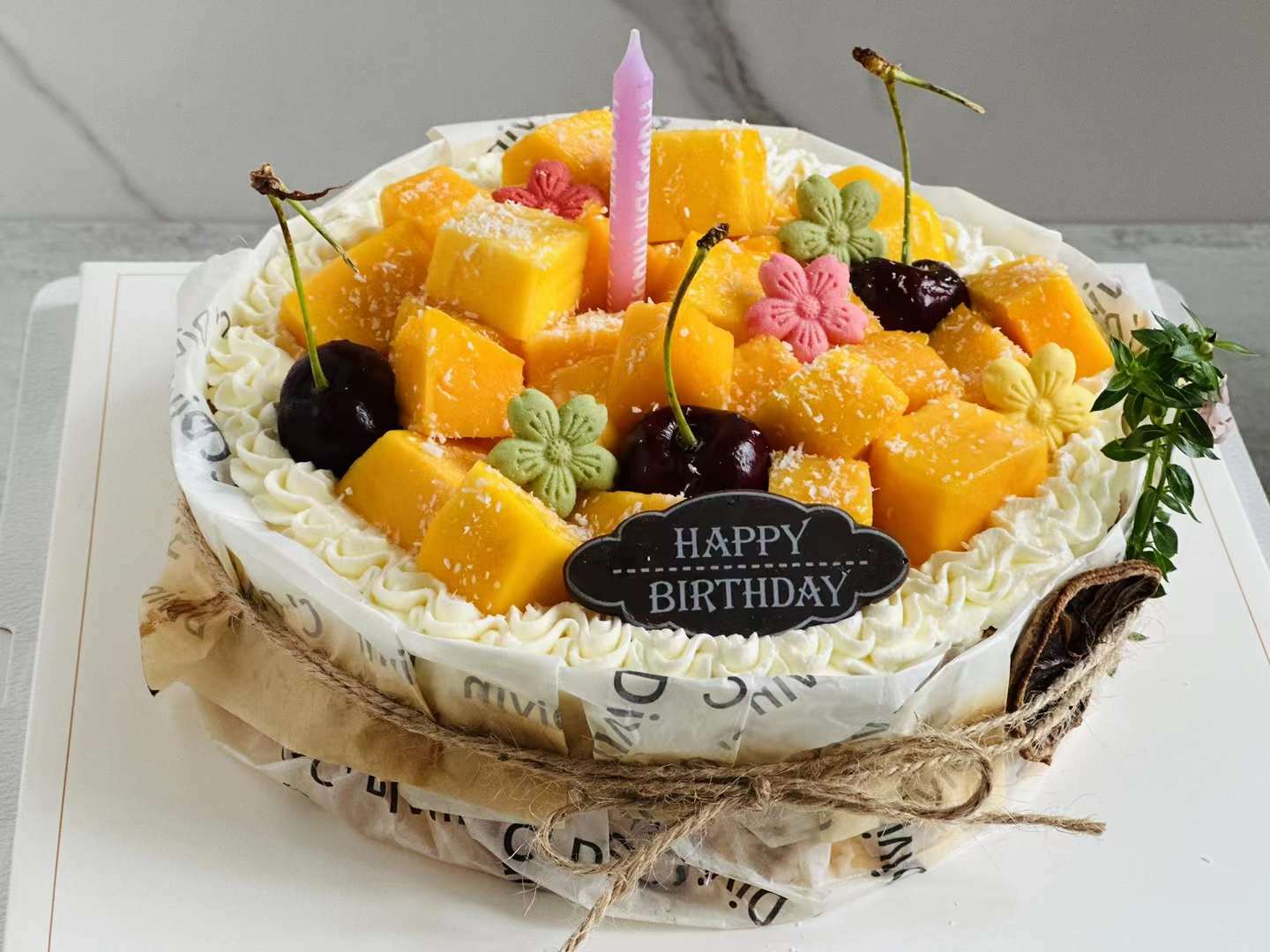 鮮芒果巴斯克芝士蛋糕 (8吋）