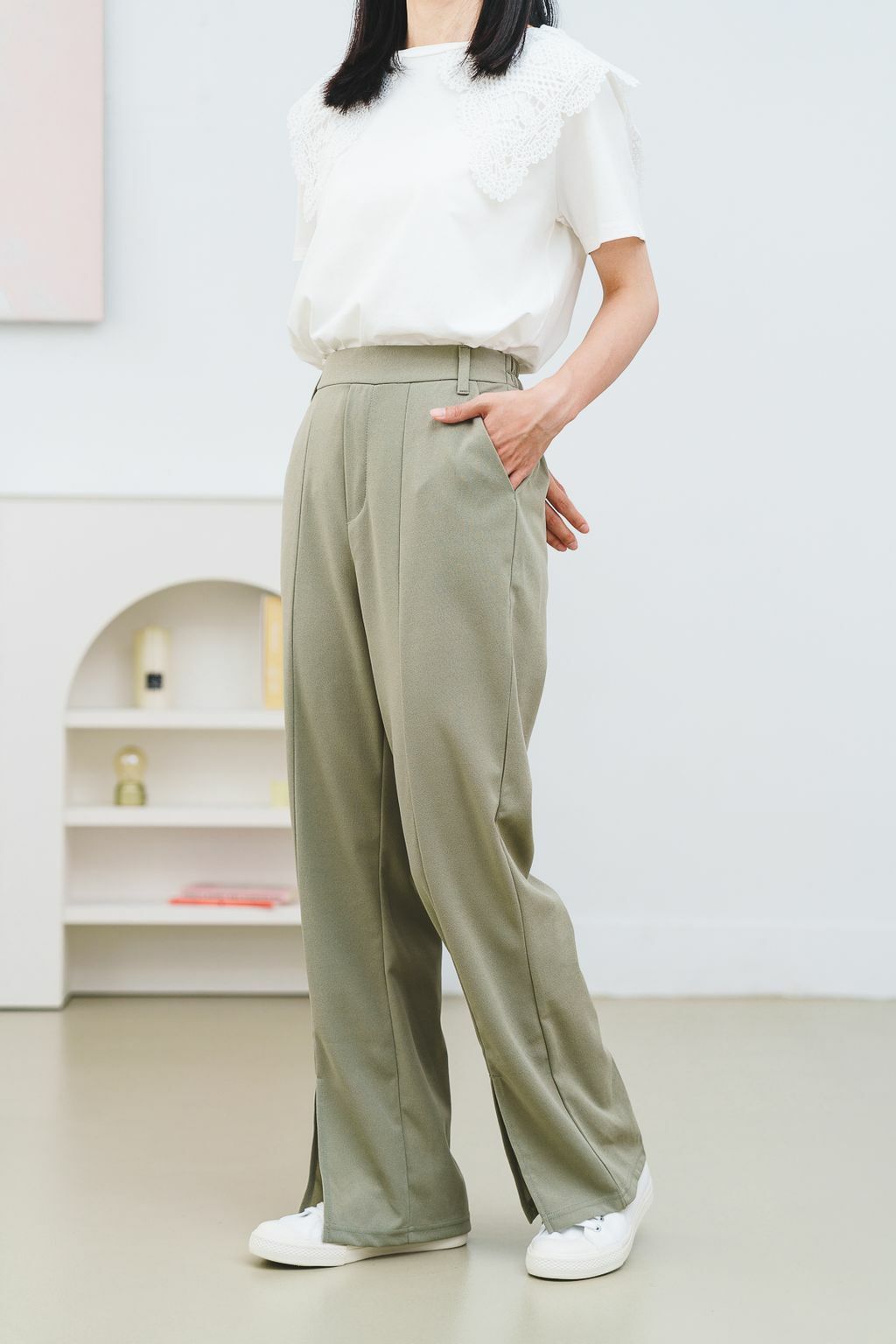 中縫線開衩微喇叭褲