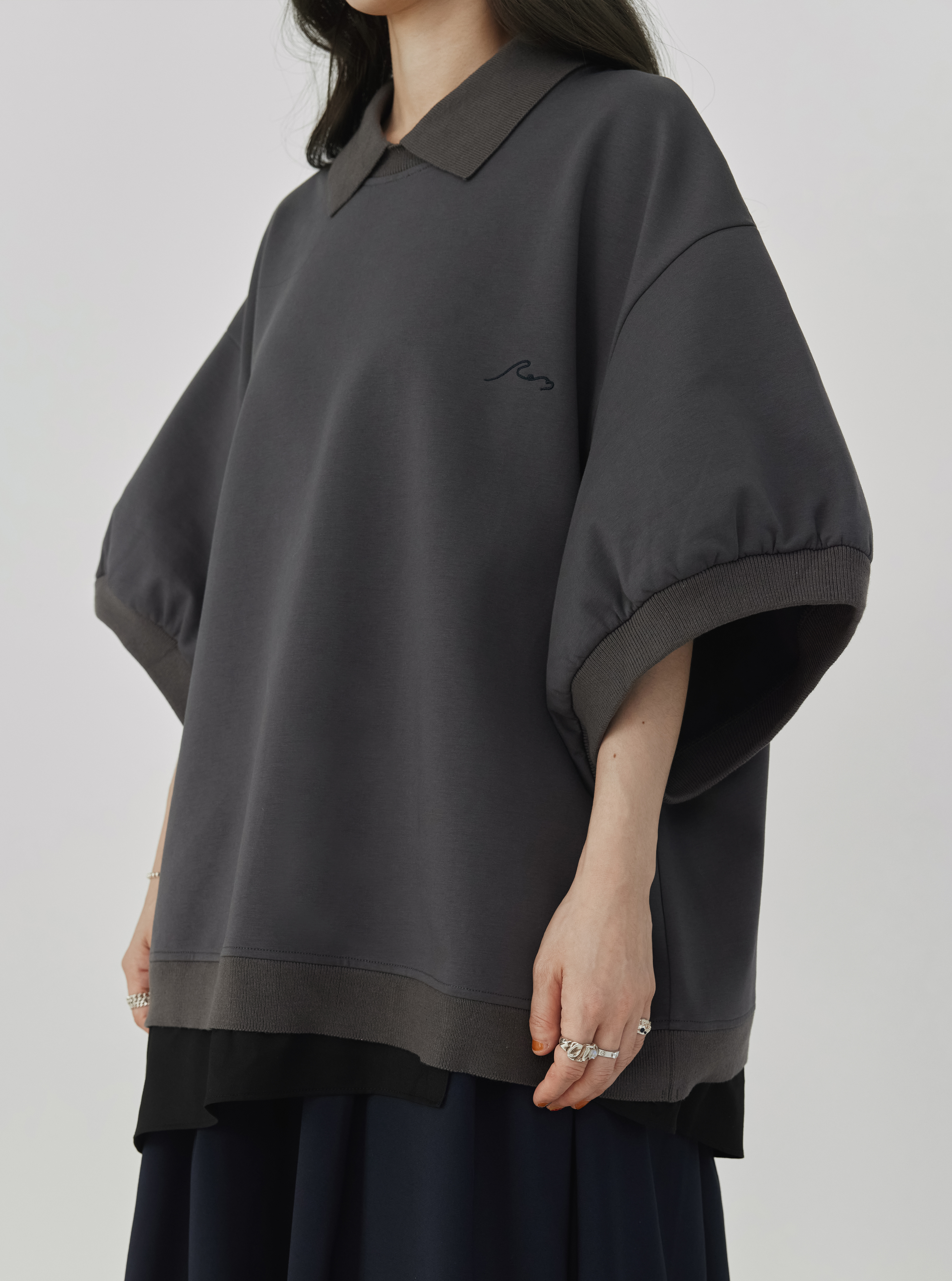 Contrast-collar Polo Sweater | Gray