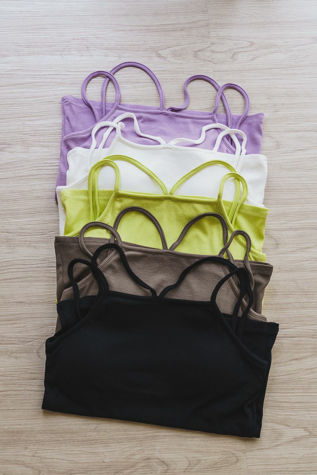 廣受好評！設計吊帶背心(五色)