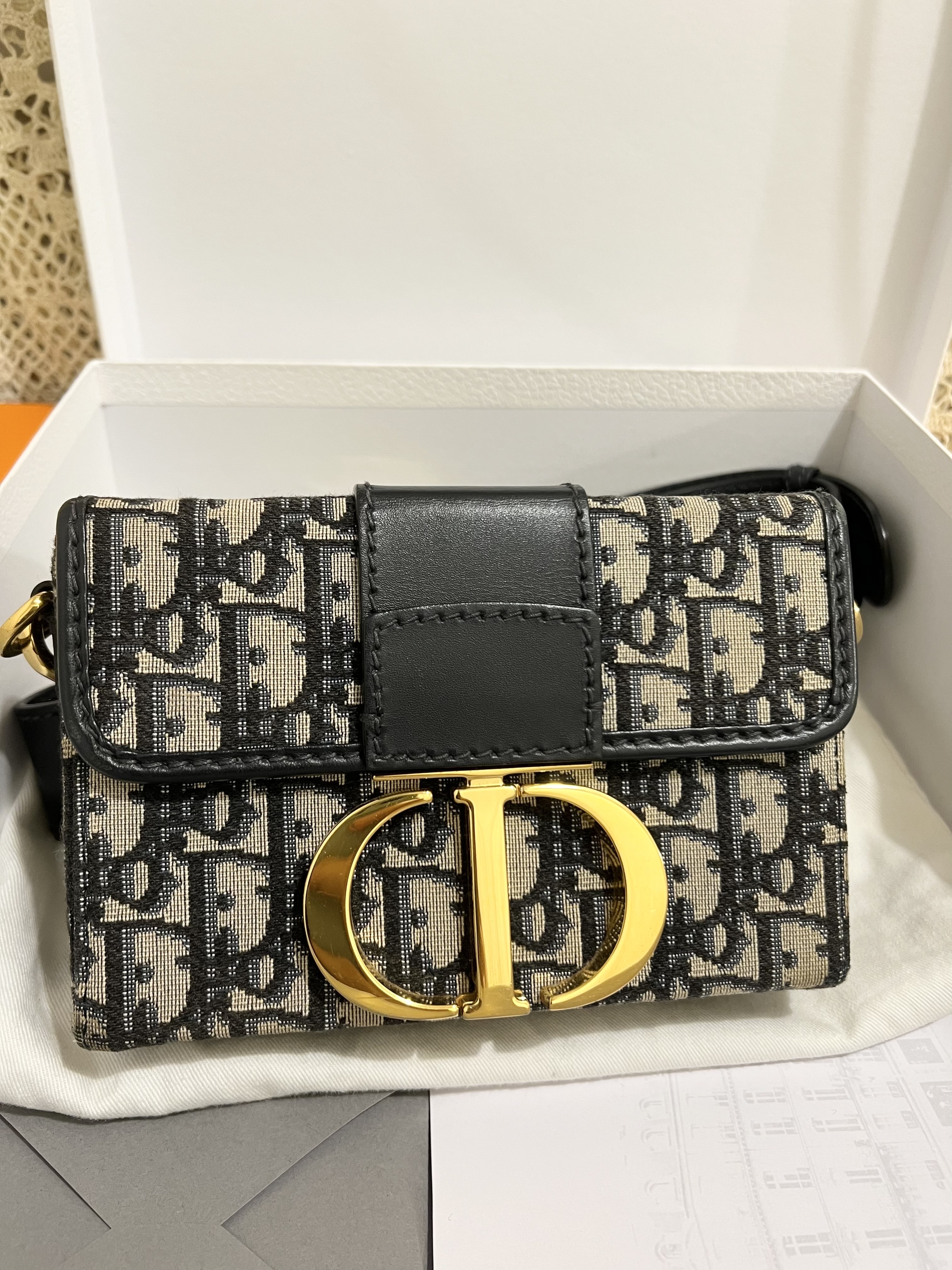 Dior 30 montaigne box (blue oblique)