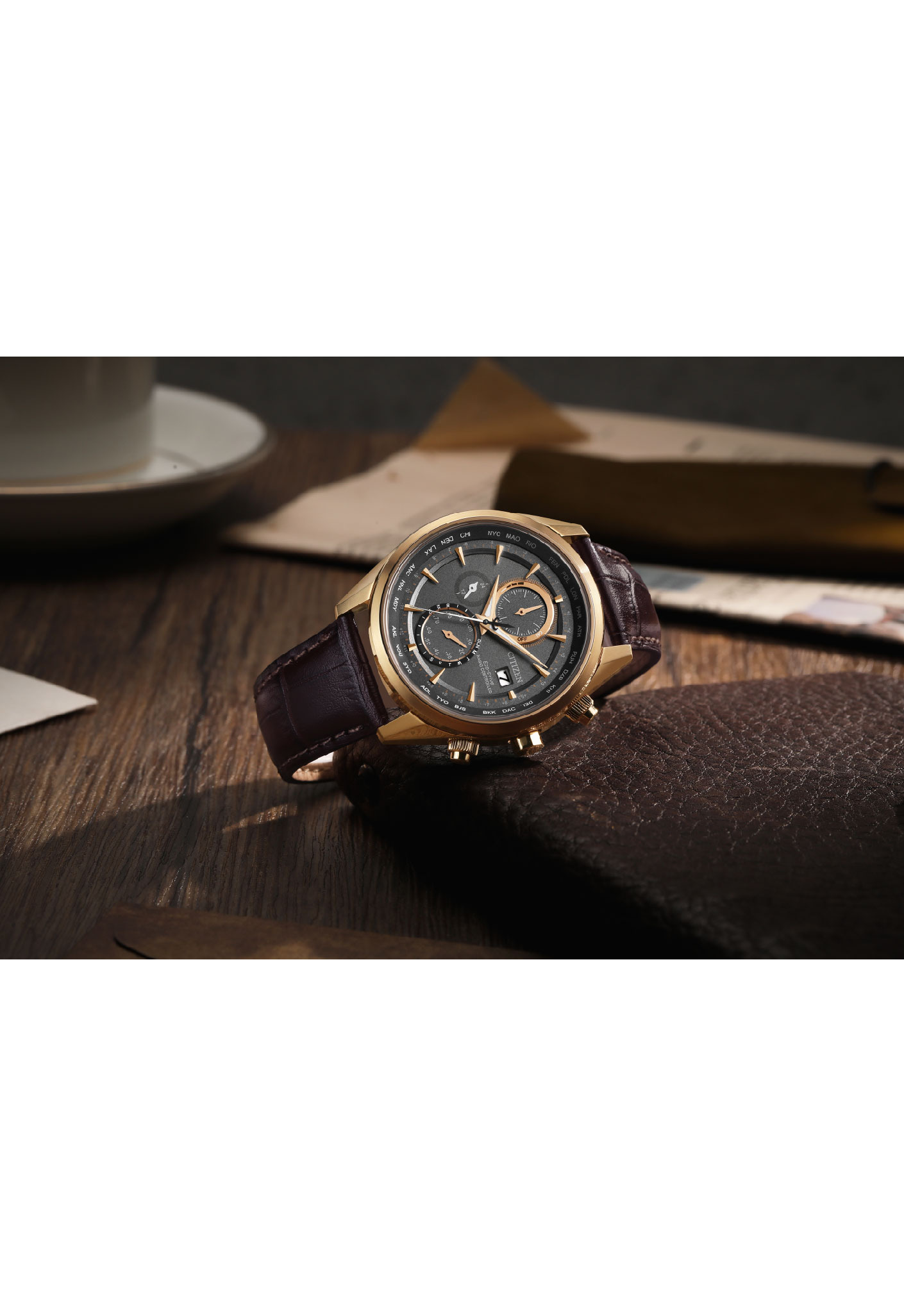 萬年鐘錶 - Citizen 星辰錶   空中之鷹商務光動能電波男錶  AT8263-10H   錶徑43MM