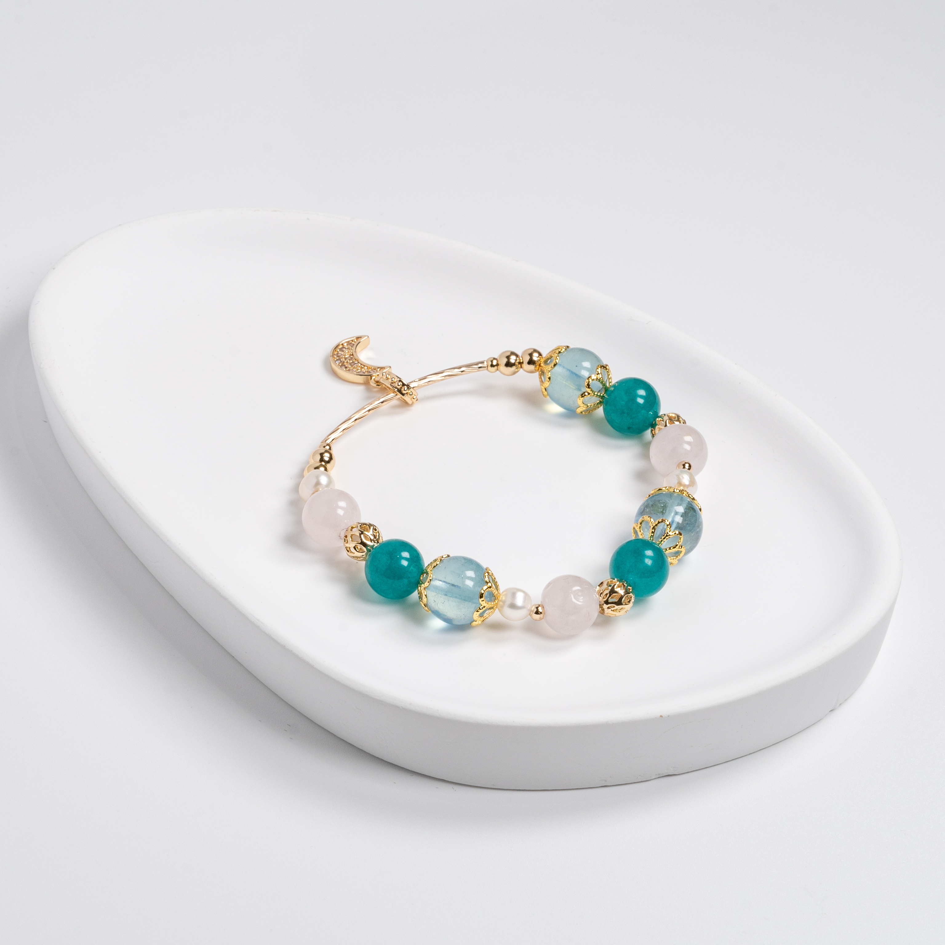 【主水晶】海藍寶【輔水晶】天河石、粉水晶、淡水珍珠