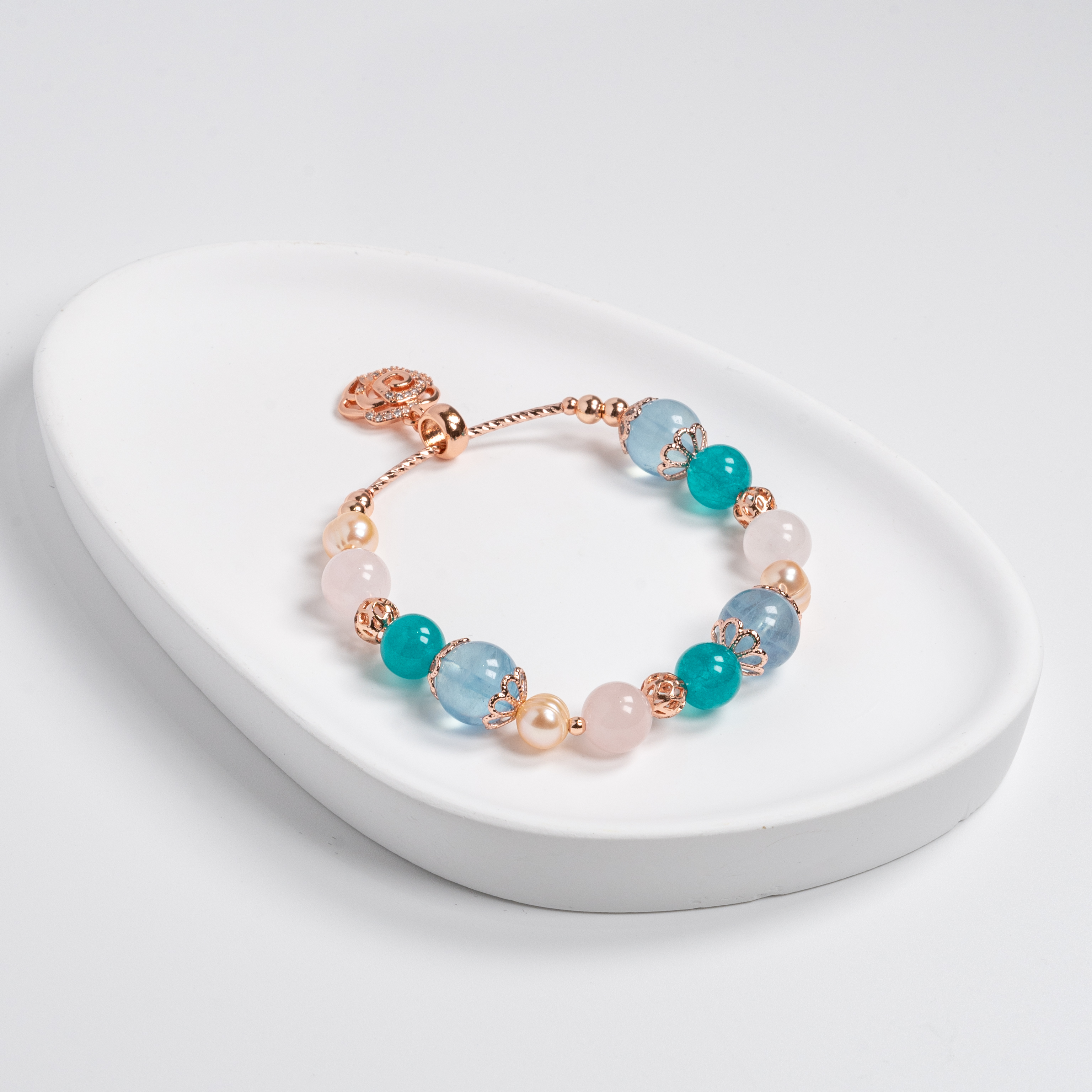 【主水晶】海藍寶【輔水晶】天河石、粉水晶、淡水珍珠