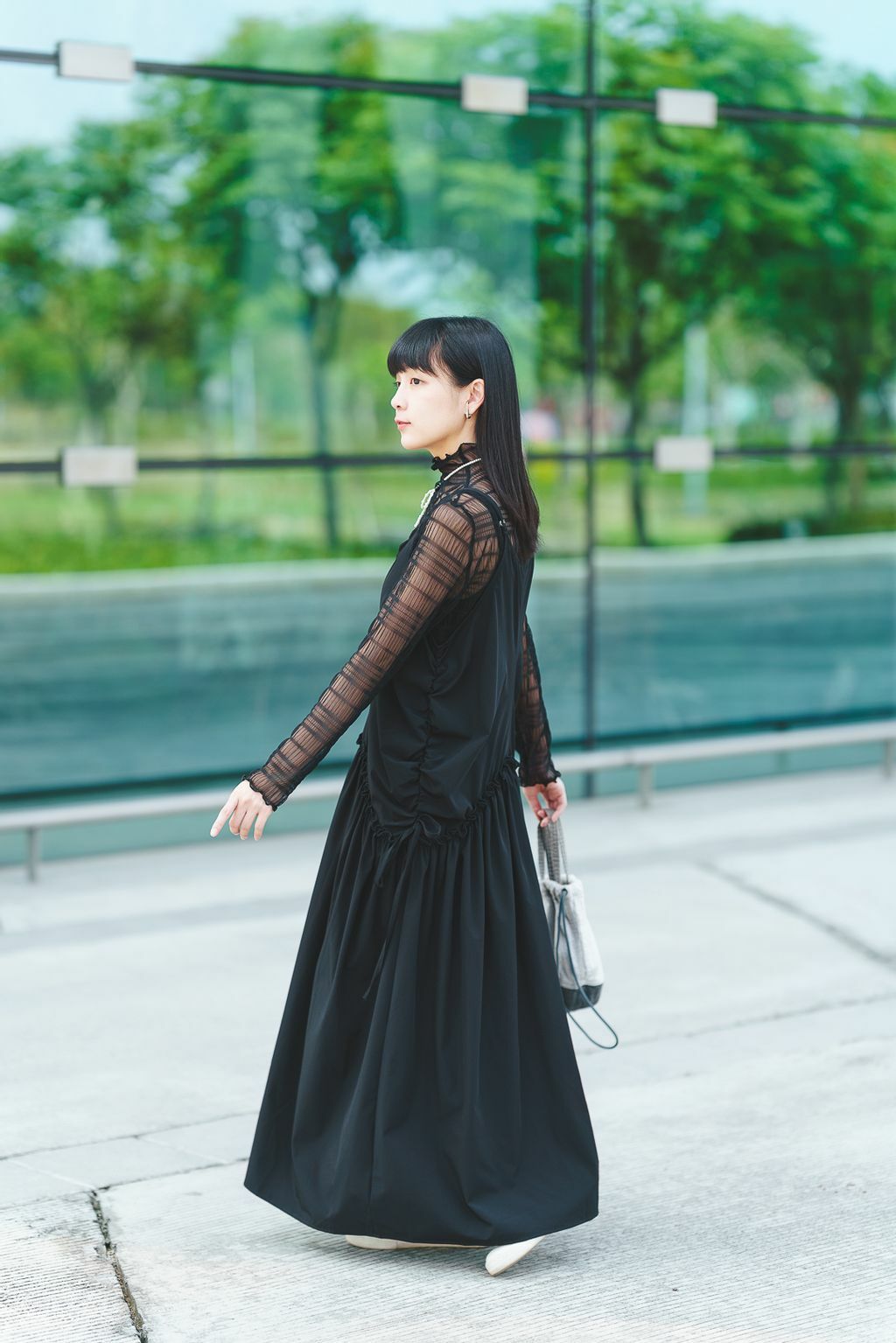 設計感綁帶吊帶裙(兩色-濃黑)