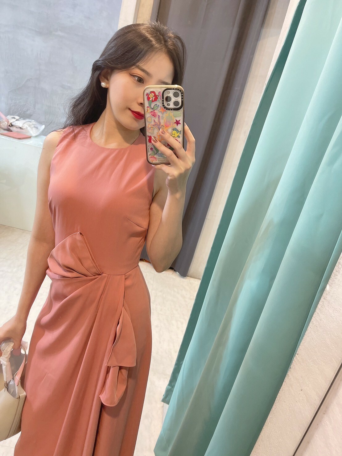 腰部扭轉無袖洋裝(粉膚/黑)