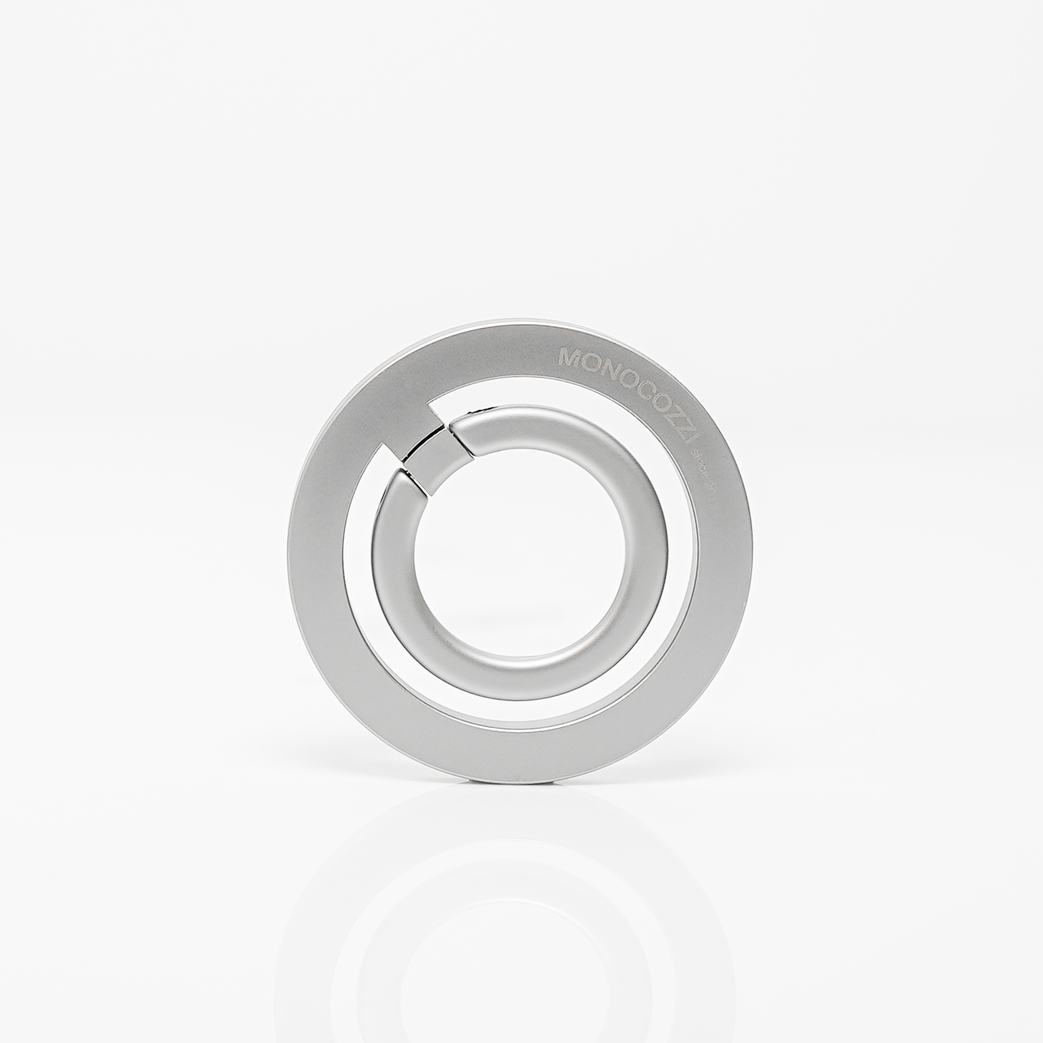 ESSENTIALS | Magnetic Ring for iPhone - Silver
