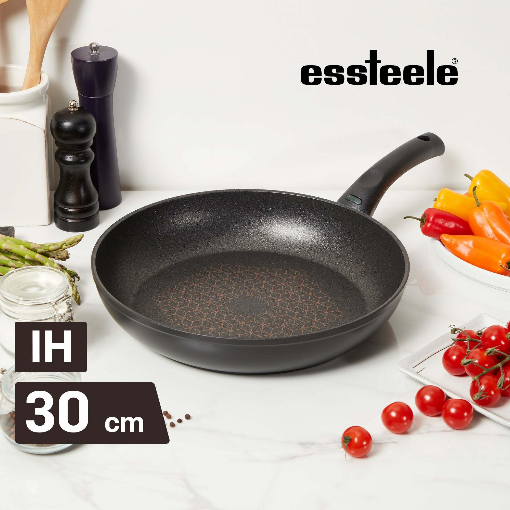 《ESSTEELE 意帝斯》鑽石不沾導磁單柄煎鍋30cm