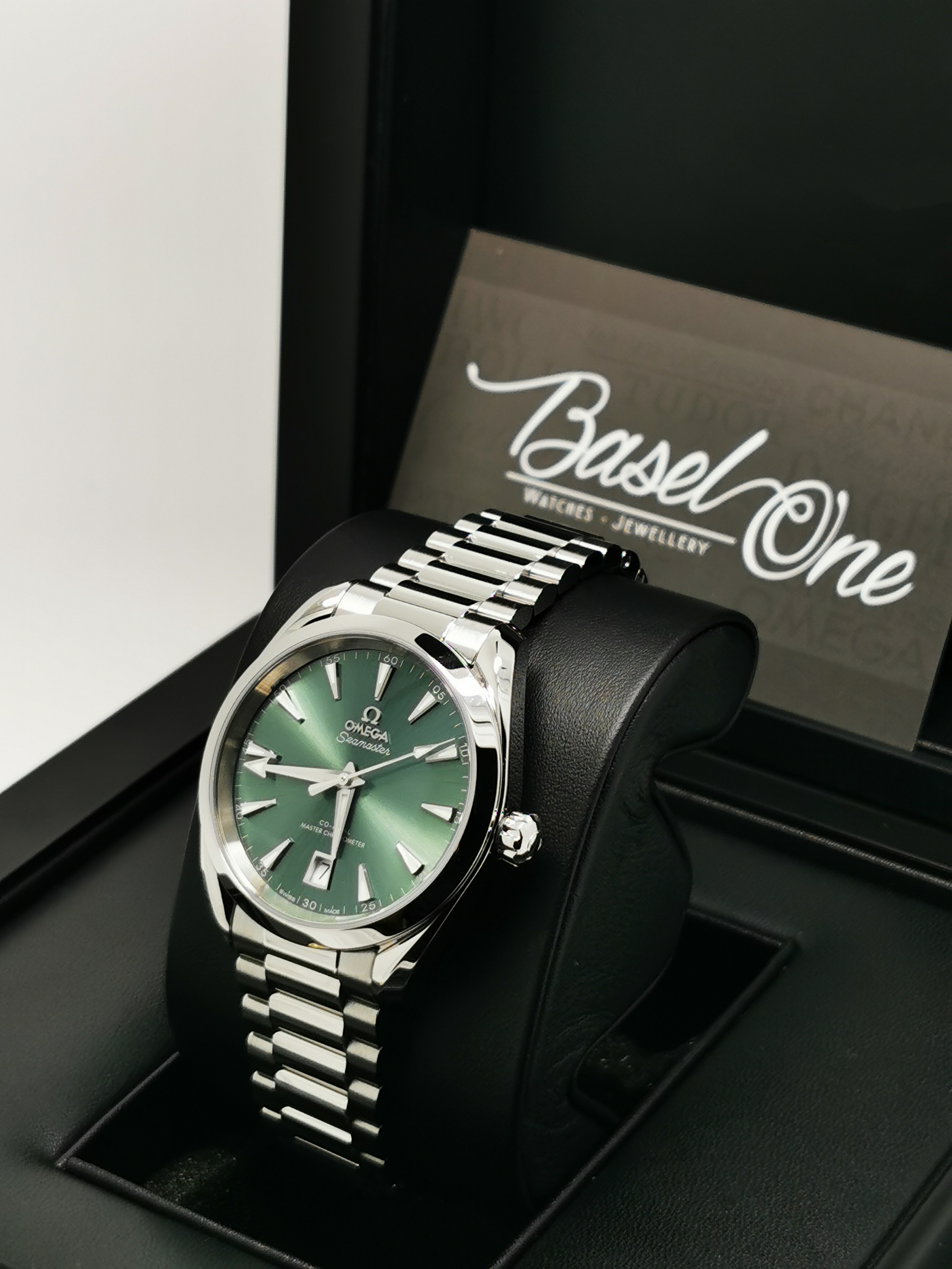 BRAND NEW OMEGA 220.10.38.20.10.002 22010382010002 BAY GREEN DIAL AQUA TERRA 150M CO‑AXIAL MASTER CHRONOMETER 38 MM