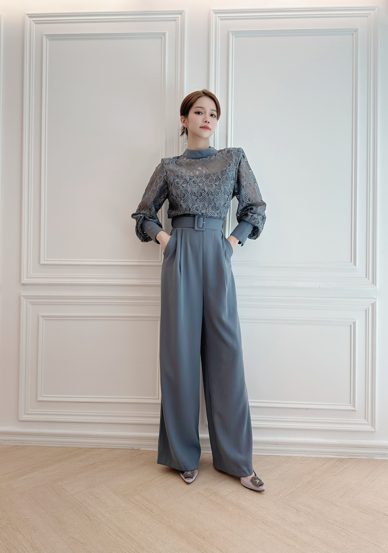 蕾絲長腿腰帶鑽釦連身褲