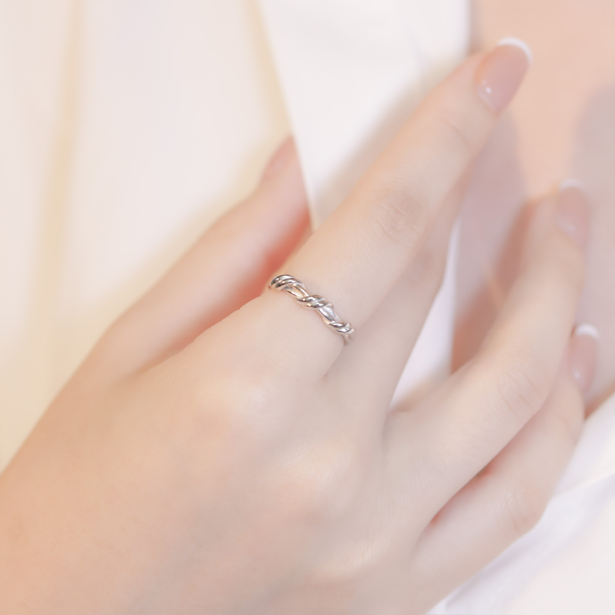 | 925 Silver・White Gold・Gold | Twist Ring （Gold / Silver） | RI0447 |