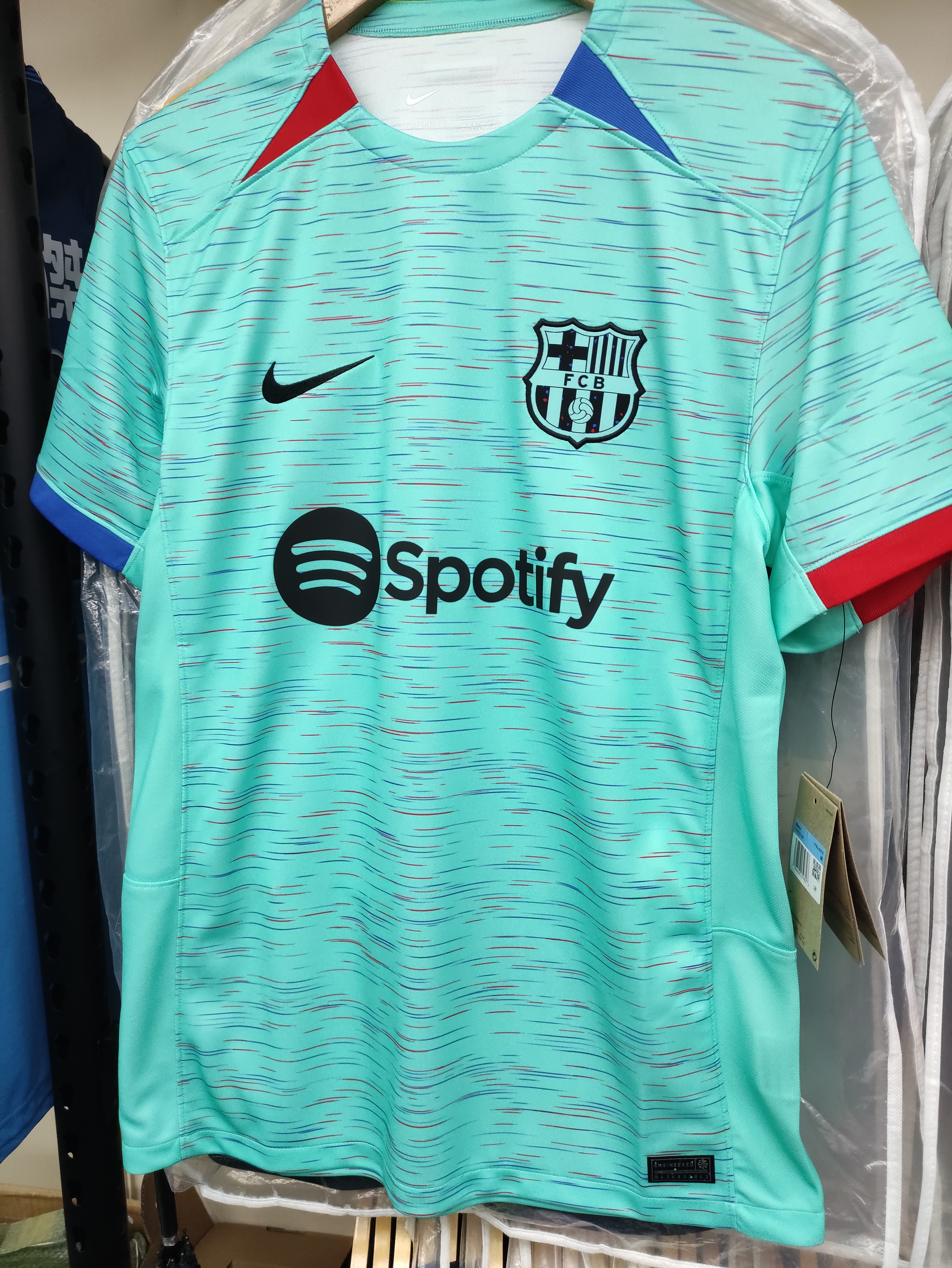 23-24巴塞隆拿二客球迷版球衣