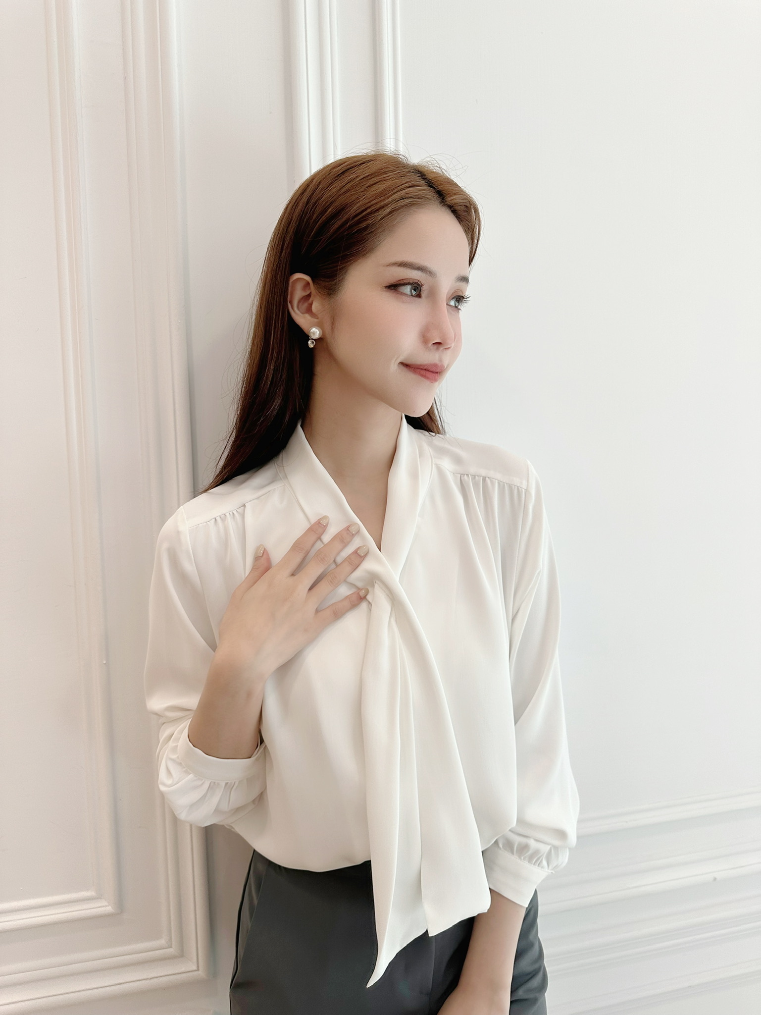 (JS)絲滑領巾上衣