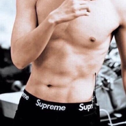 ☆ETW☆【EASY TO WEAR】SUPREME X HANES TAGLESS BOXER BRIEFS 內褲 黑 白 現貨