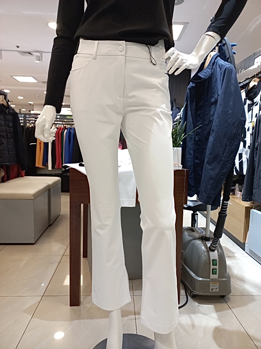 女款 M303 韓版春裝NEW7折起/韓國正品Benjefe Golf同步/優雅彈性靴型喇叭長褲/高爾夫球女裝