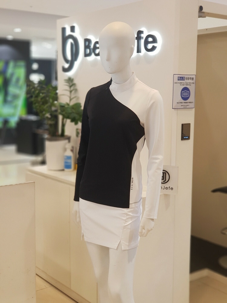 女款 M303 韓版春裝NEW7折起/韓國正品Benjefe Golf同步/春夏季 時尚羅紋半領拉鍊雙拼色長袖/高爾夫球女裝