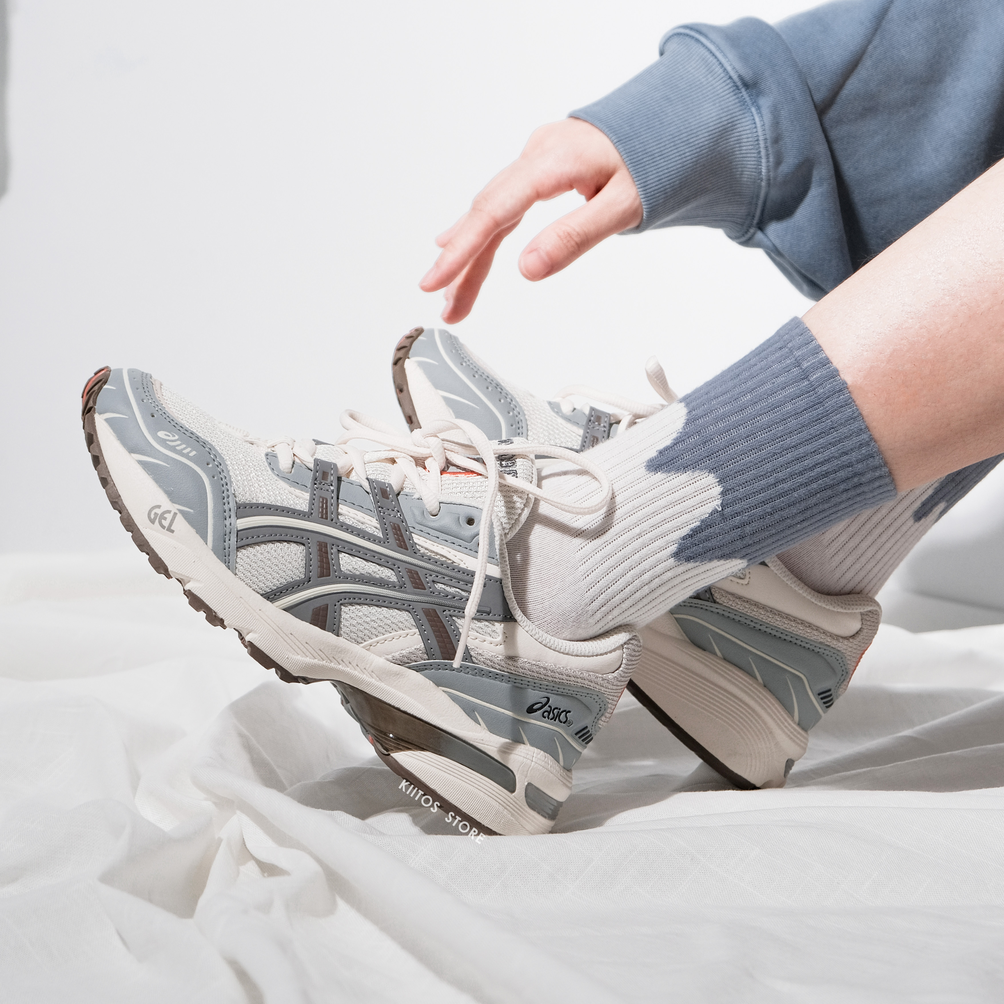 Asics Gel 1090 v1 亞瑟士  白橙 米灰藍 1203A243-021