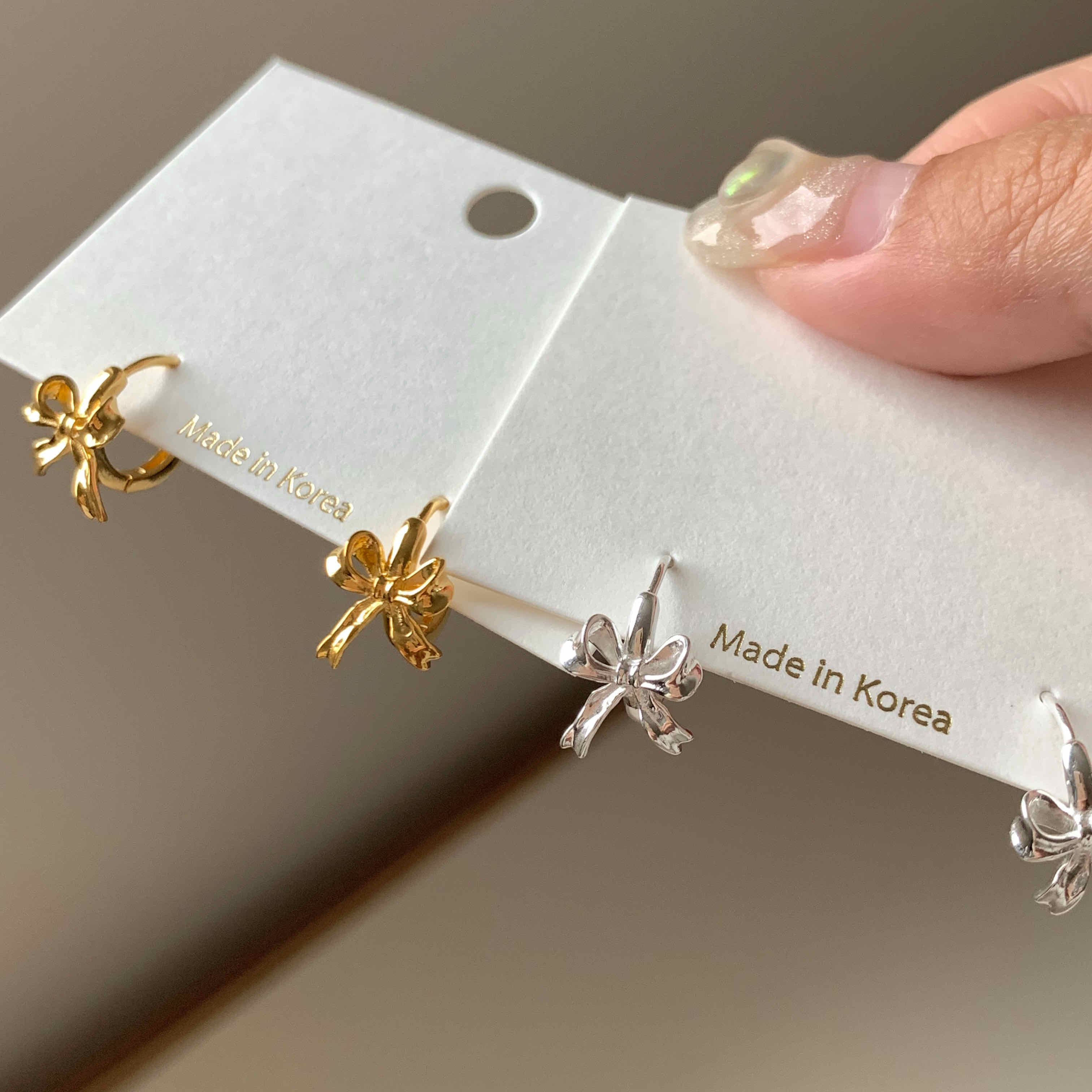 🇰🇷925 silver 浪漫蝴蝶結易扣耳環｜2 color