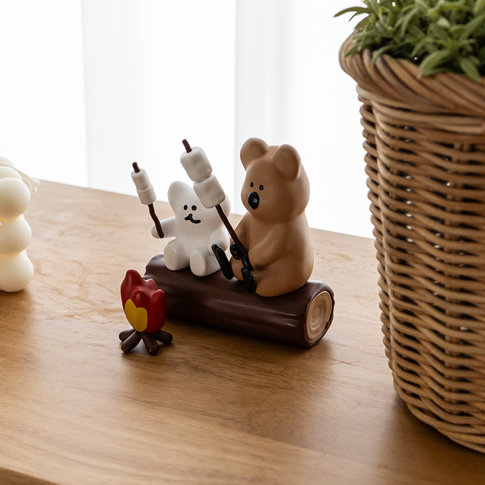 Dinotaeng S'more Figure