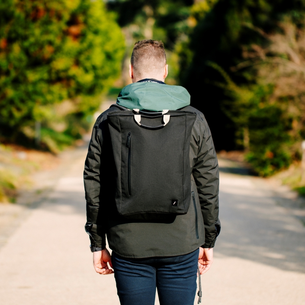 W.F.A - 城市漫遊後背包 - 曜石黑